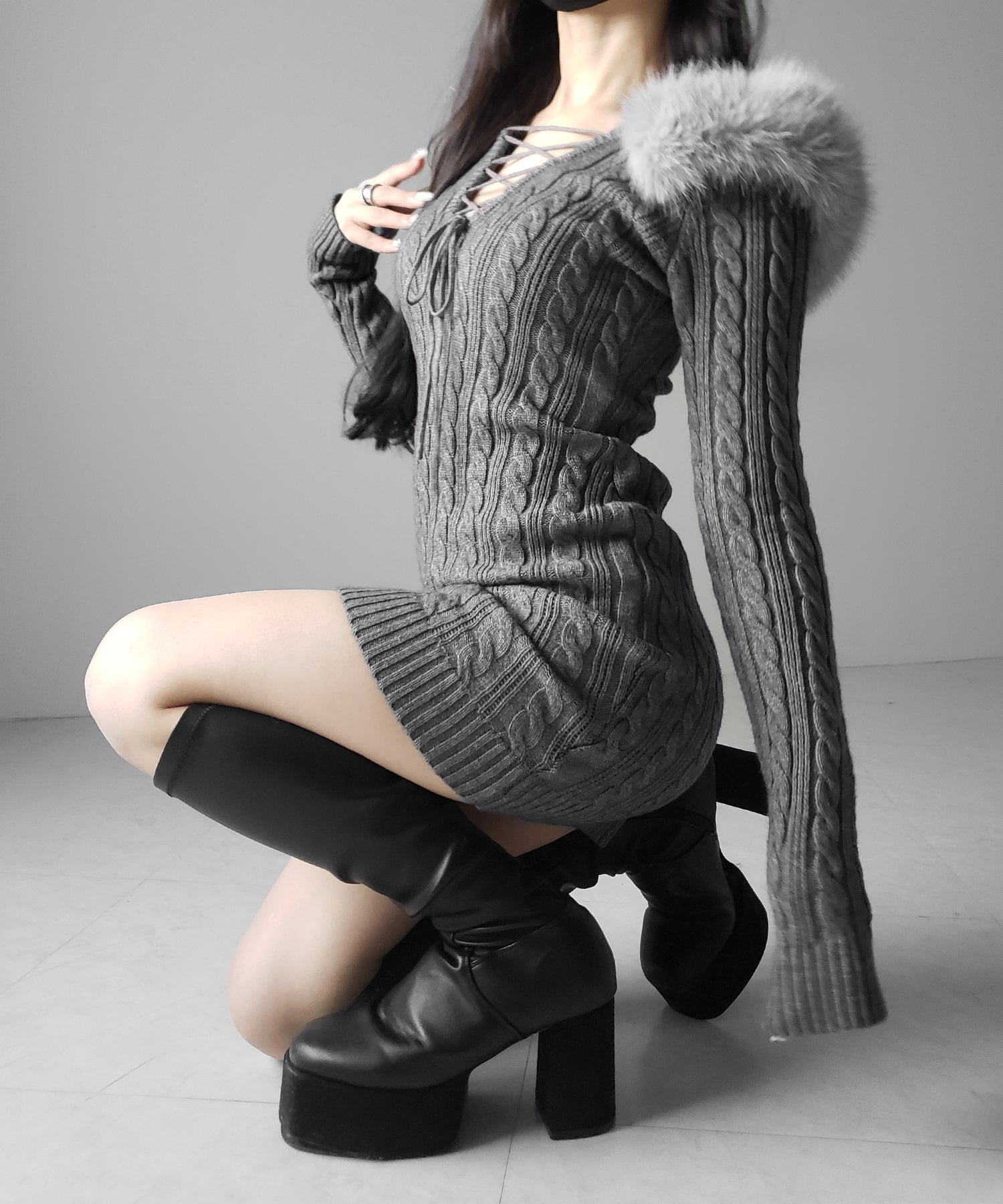 ファーフーディレースアップレディニットミニワンピース / fur hoodie lace up lady knit mini onepiece