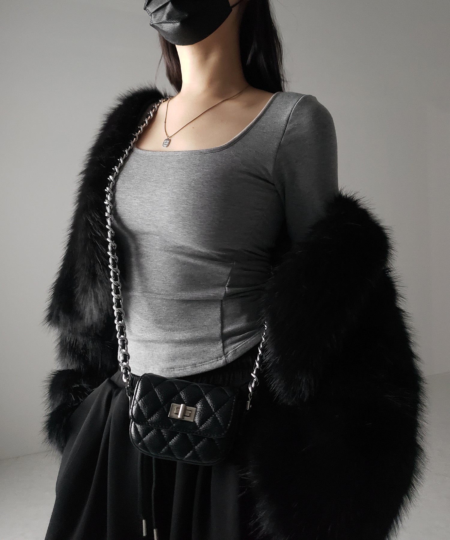 【 裏起毛 / カップ付き 】スクエアネックスリムカットソートップス