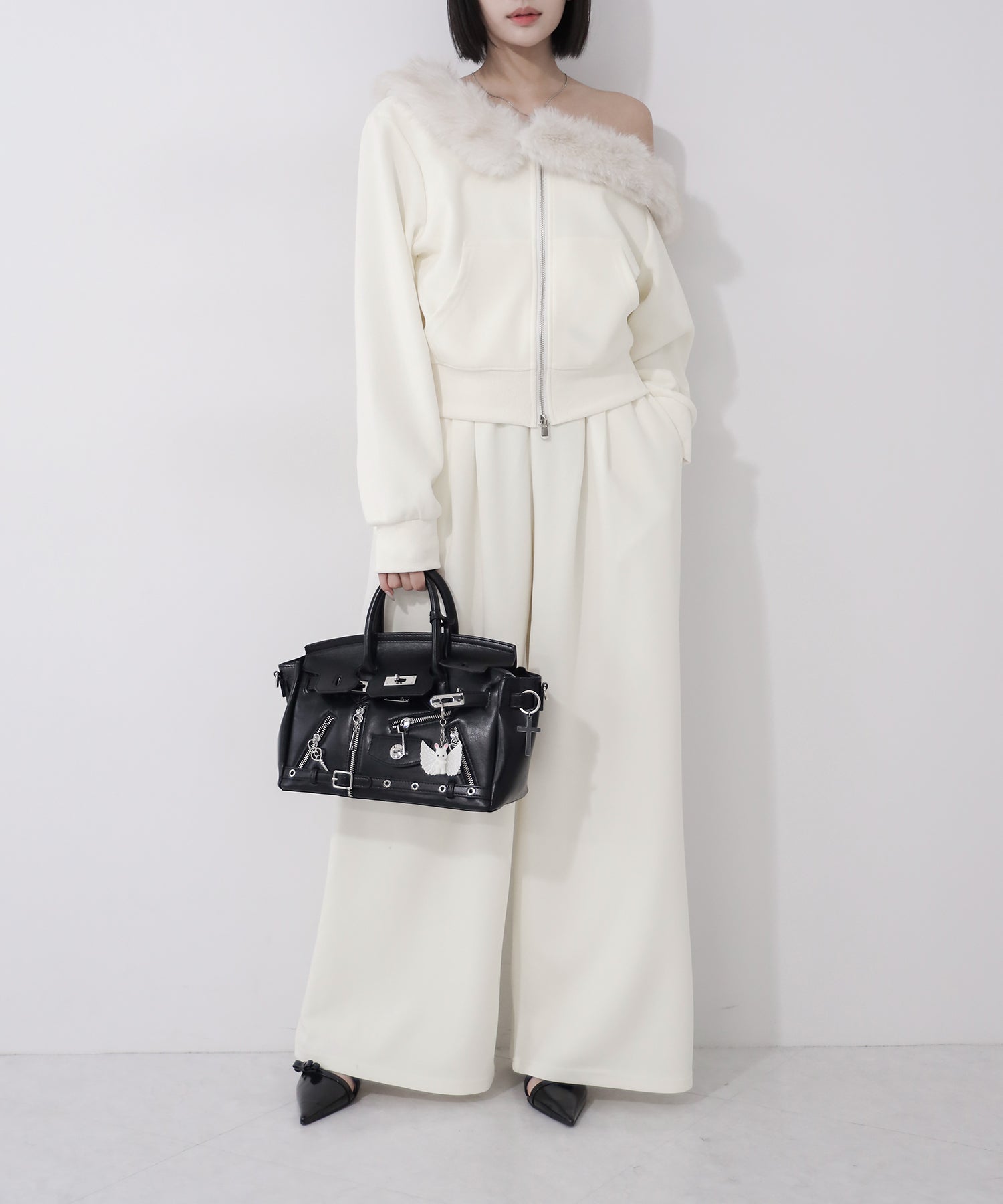 【 セットアップ 】ファーダブルジップワンショルスウェット&タックワイドスウェットパンツ / Fur double-zip one-shoulder sweatshirt & tuck wide sweatpants SETUP