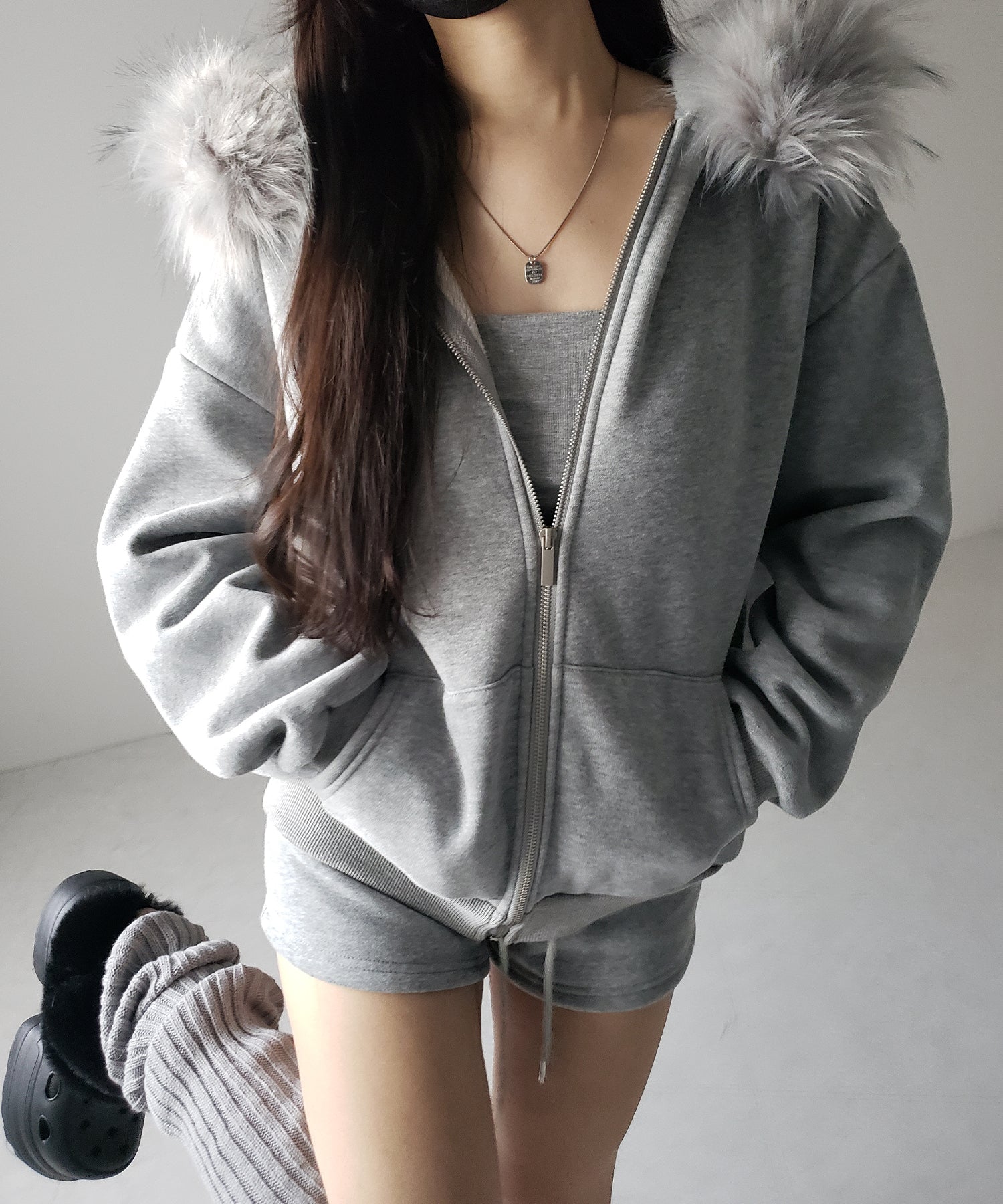 【 セットアップ 】裏起毛ファーフードオーバージップパーカー&スウェットショートパンツ / Urakimo fur over zip hoodie & sweat short pants SETUP