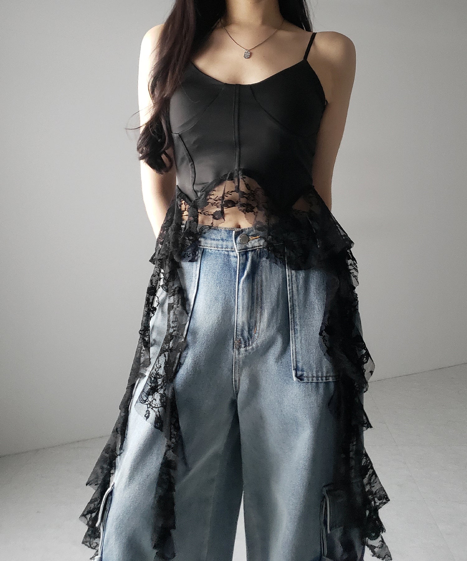 【 2color 】レースフリルレイヤードビスチェキャミソール / lace frill layered bustier camisole