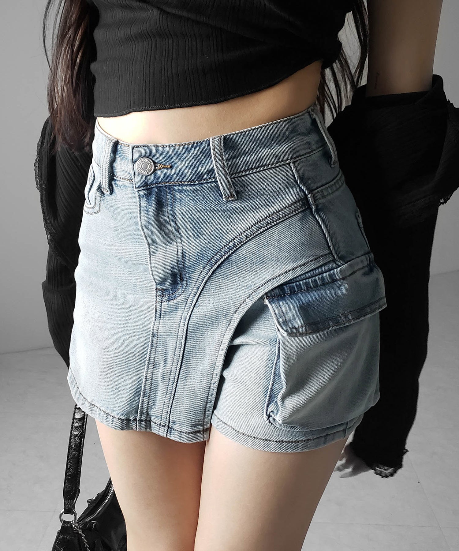 カーゴポケットレイヤードデニムミニスカパン / cargo pocket layered denim mini skirt pants