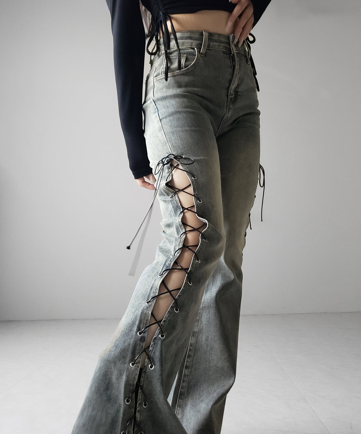 レースアップカットアウトストレッチフレアデニム / lace up cutout stretch flare denim