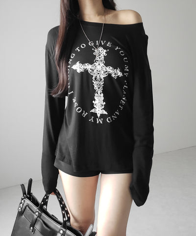 【 ワンショルにできる2way 】クロスロゴプリントワンショルルーズシアーTシャツ / 2WAY cross logo print one shoulder loose sheer T-shirt