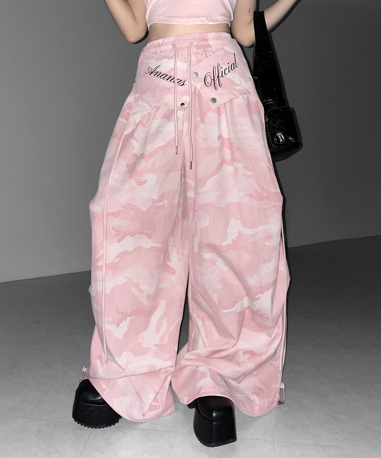 ロゴガーターカモフラタックワイドパンツ / logo garter camouflage tuck wide pants