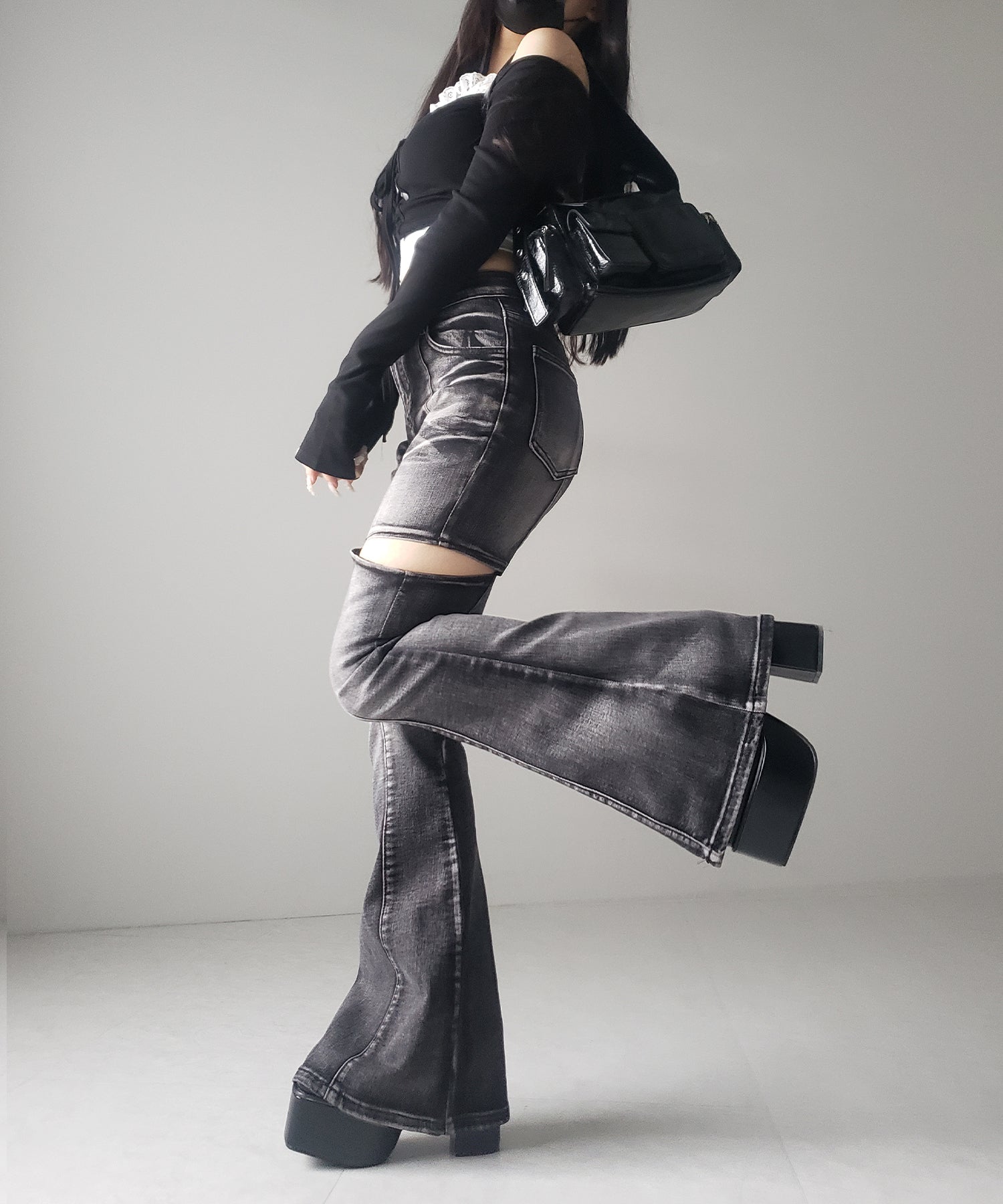 【 2color / 3size 】カットアウトヴィンテージストレッチフレアデニム / cutout vintage stretch flare denim