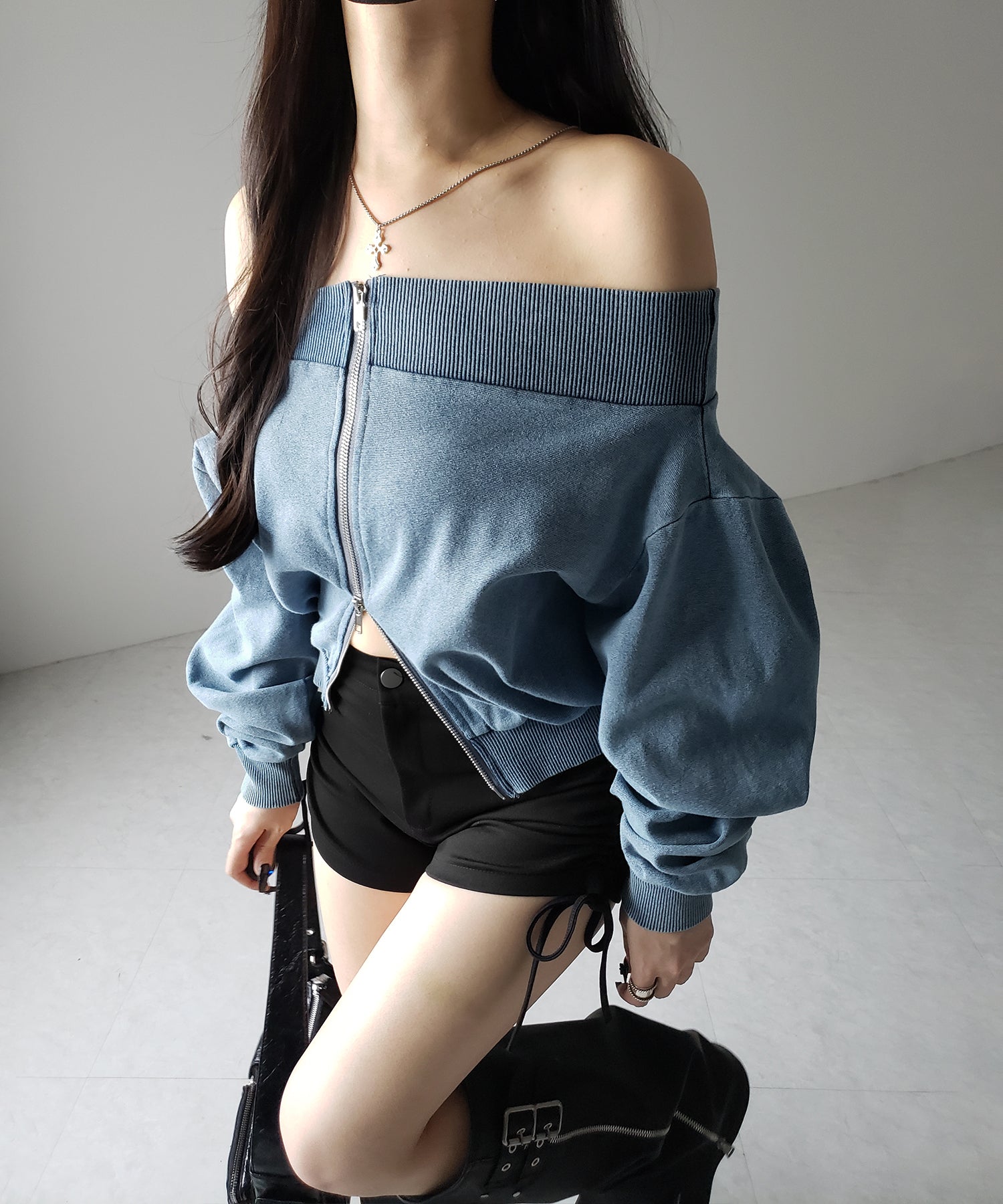 【 2color 】ダブルジップピグメントオフショルスウェットトップス / double zip pigment off shoulder sweat tops