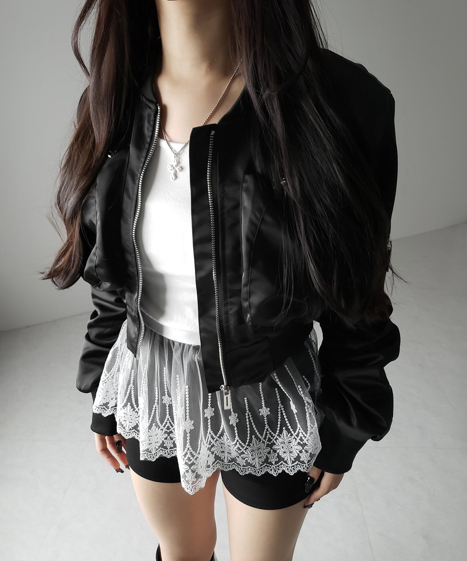 【 2color 】裾レースフリルレイヤード長袖トップス / hem lace frill layered long sleeve tops