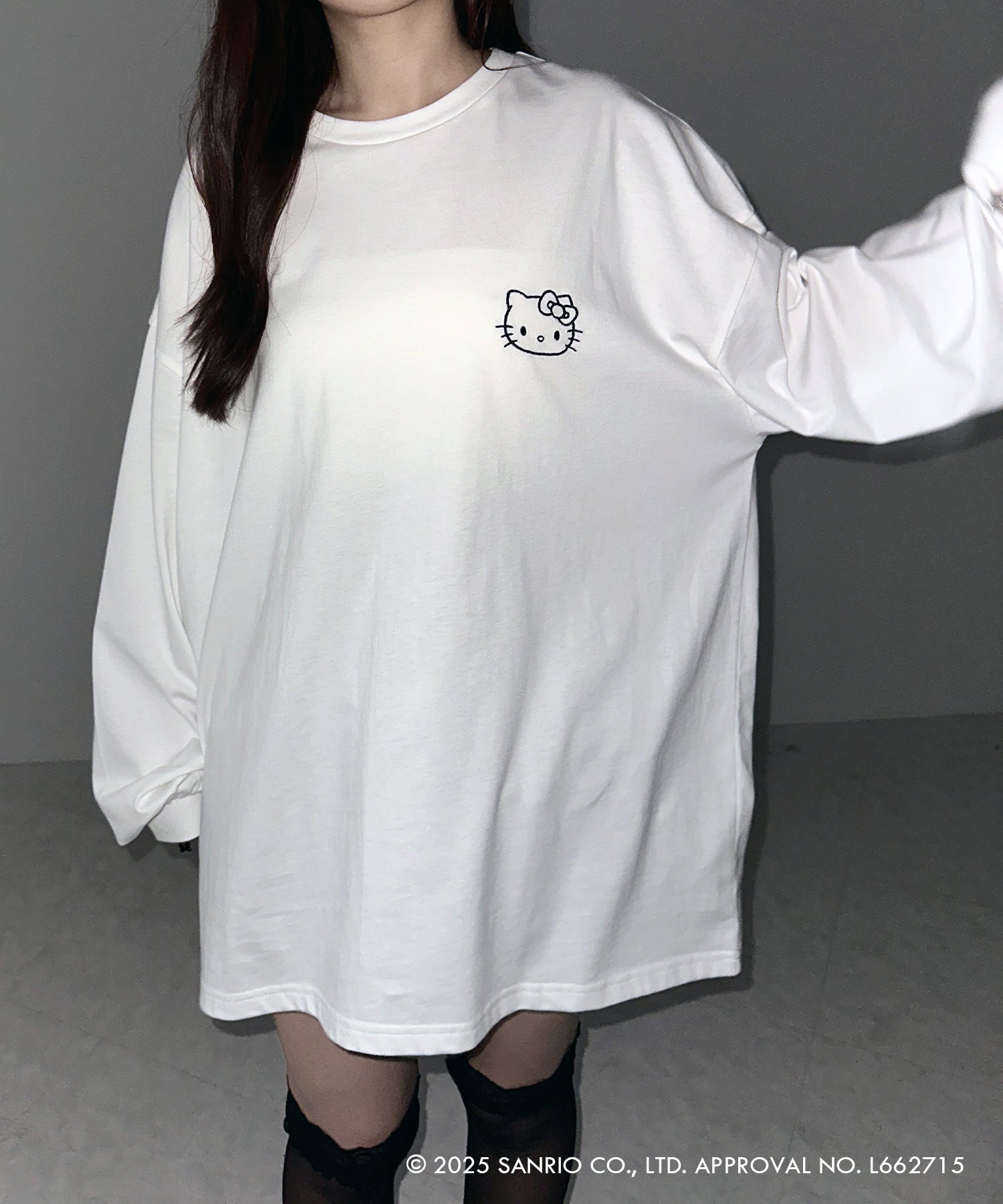 【 HELLO KITTY × me+em select 】ハローキティ刺繍長袖ビッグロンT / Hello Kitty embroidery big long sleeve T-Shirts【 セットアップ着用可能 】