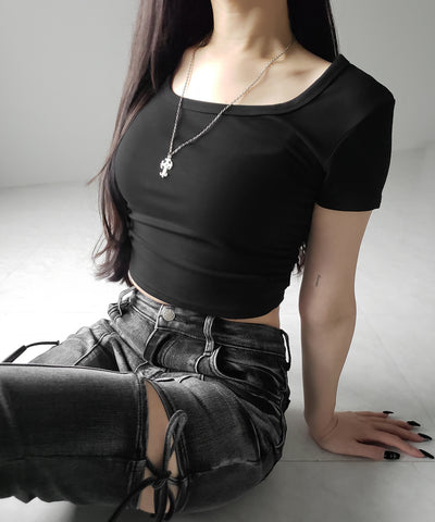スクエアネックショートスリム半袖Tシャツ / square neck short slim sleeve T-shirt