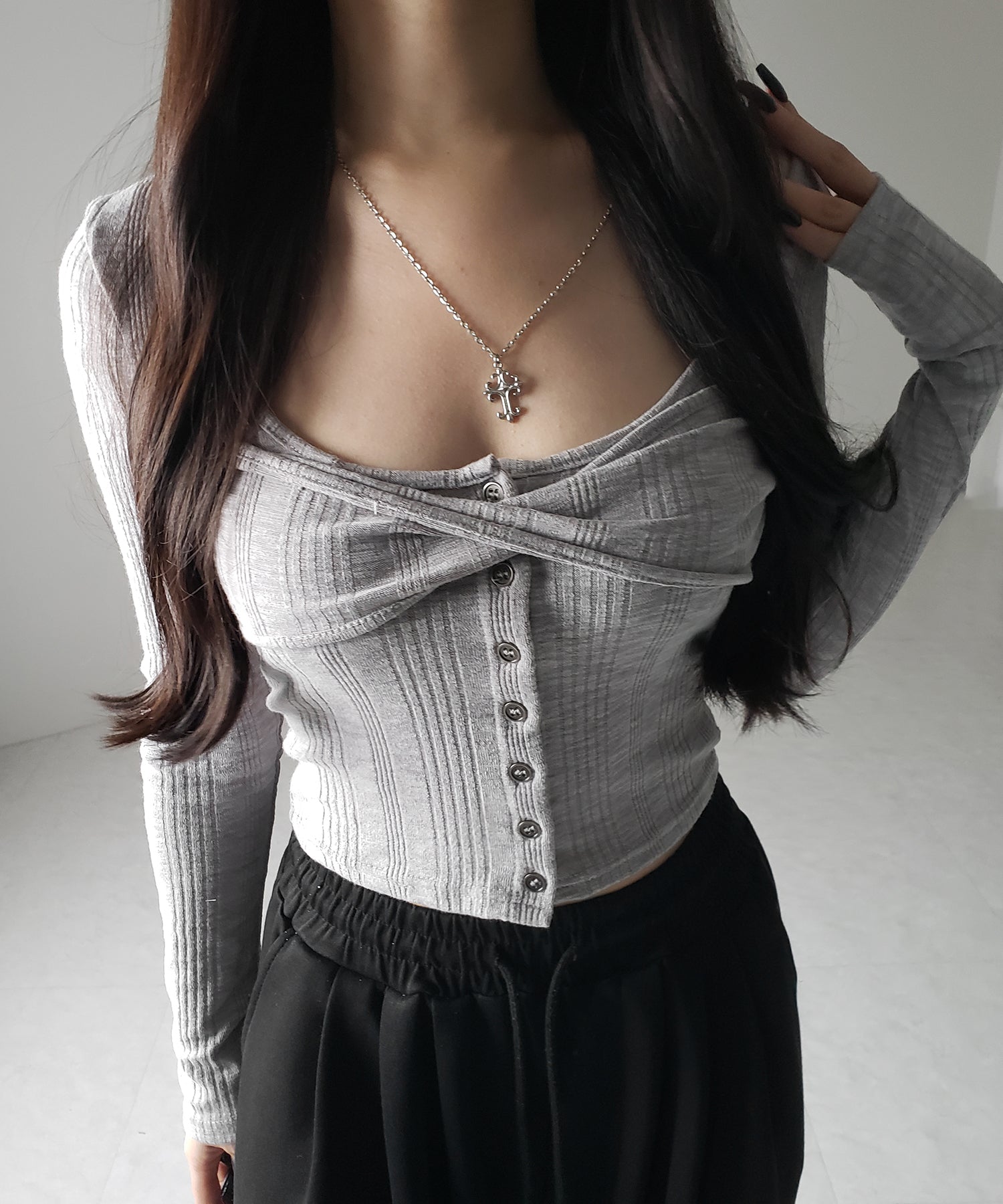 【 3color 】フロントボタンオープンネックリブカットソートップス / front button open neck ribbed cutsew tops