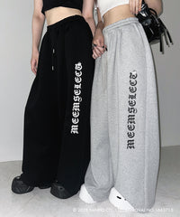 FREE / BLACK