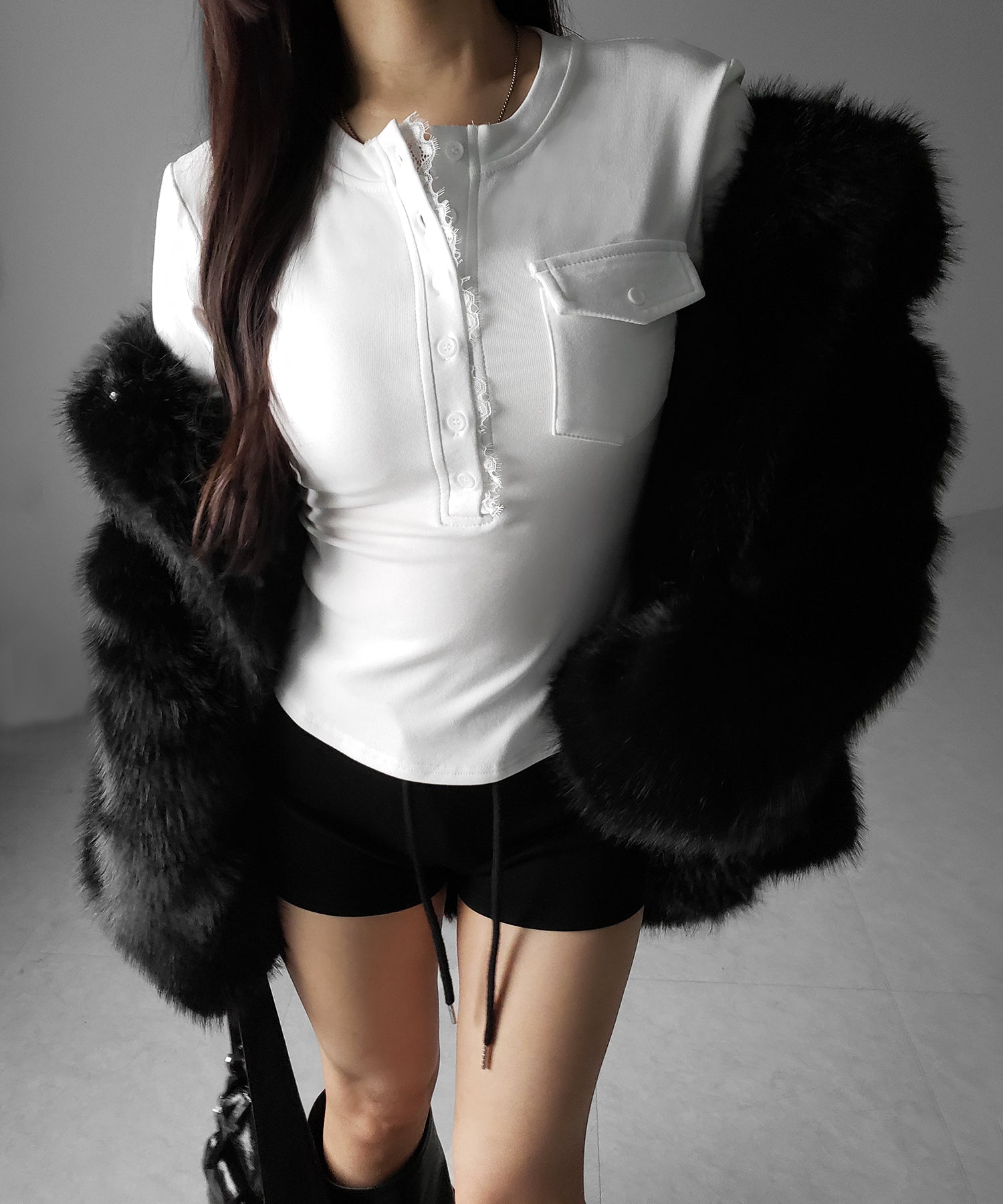 【 裏起毛 】レースドッキングヘンリーネックトップス / lace docking henley neck tops