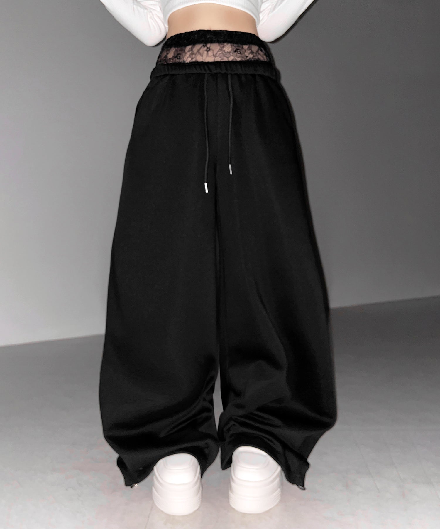 ウエストレースレイヤードスウェットパンツ / waist lace layered sweat pants