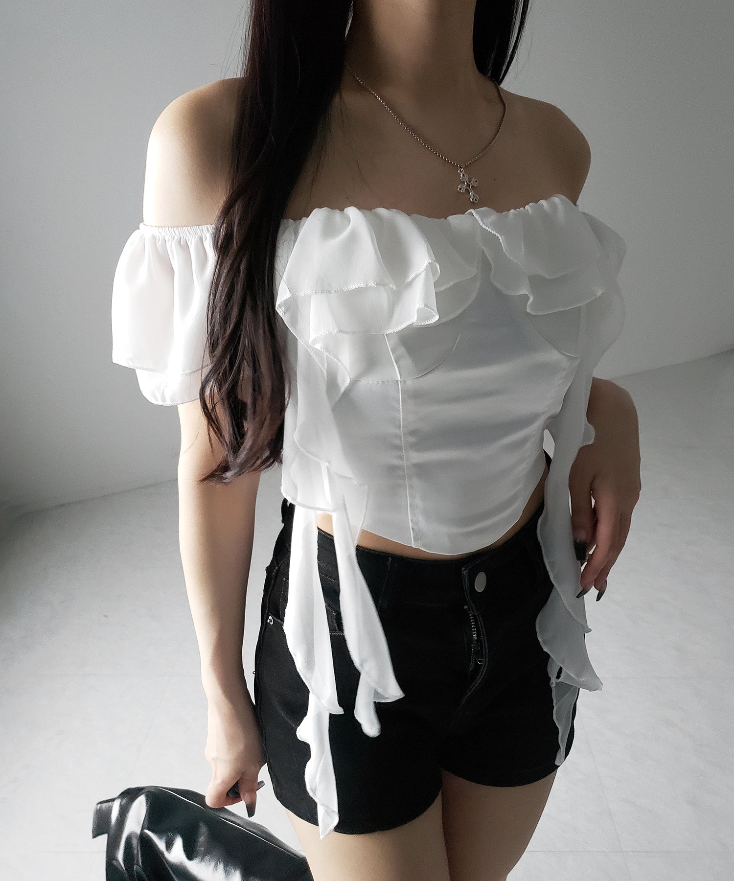 【 2WAY 】シアーフリルコルセットサテンショートブラウス / sheer frill corset satin short blouse