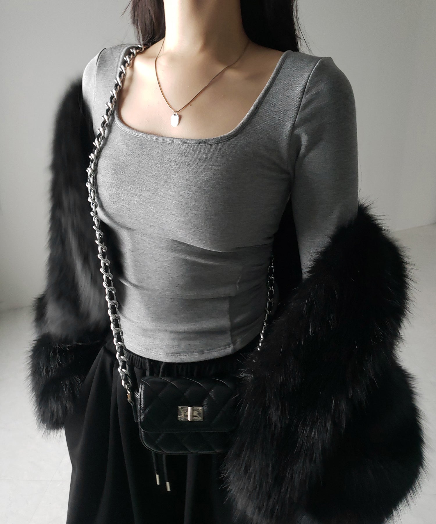 【 裏起毛 / カップ付き 】スクエアネックスリムカットソートップス