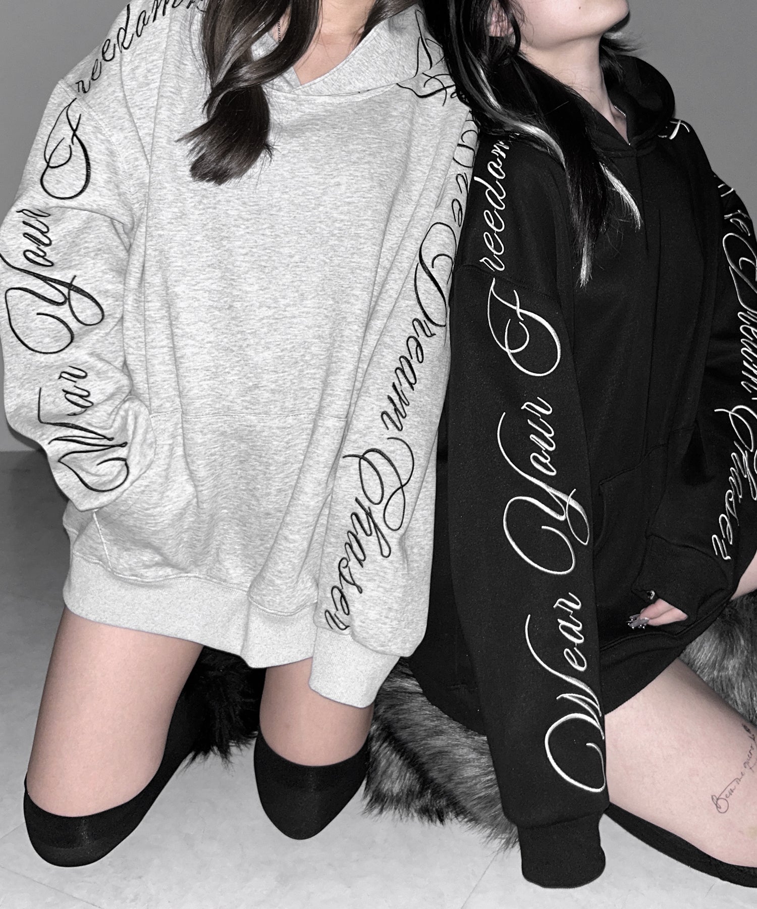 レタリングロゴ刺繍オーバースウェットパーカー /lettering logo embroidery over sweat hoodie