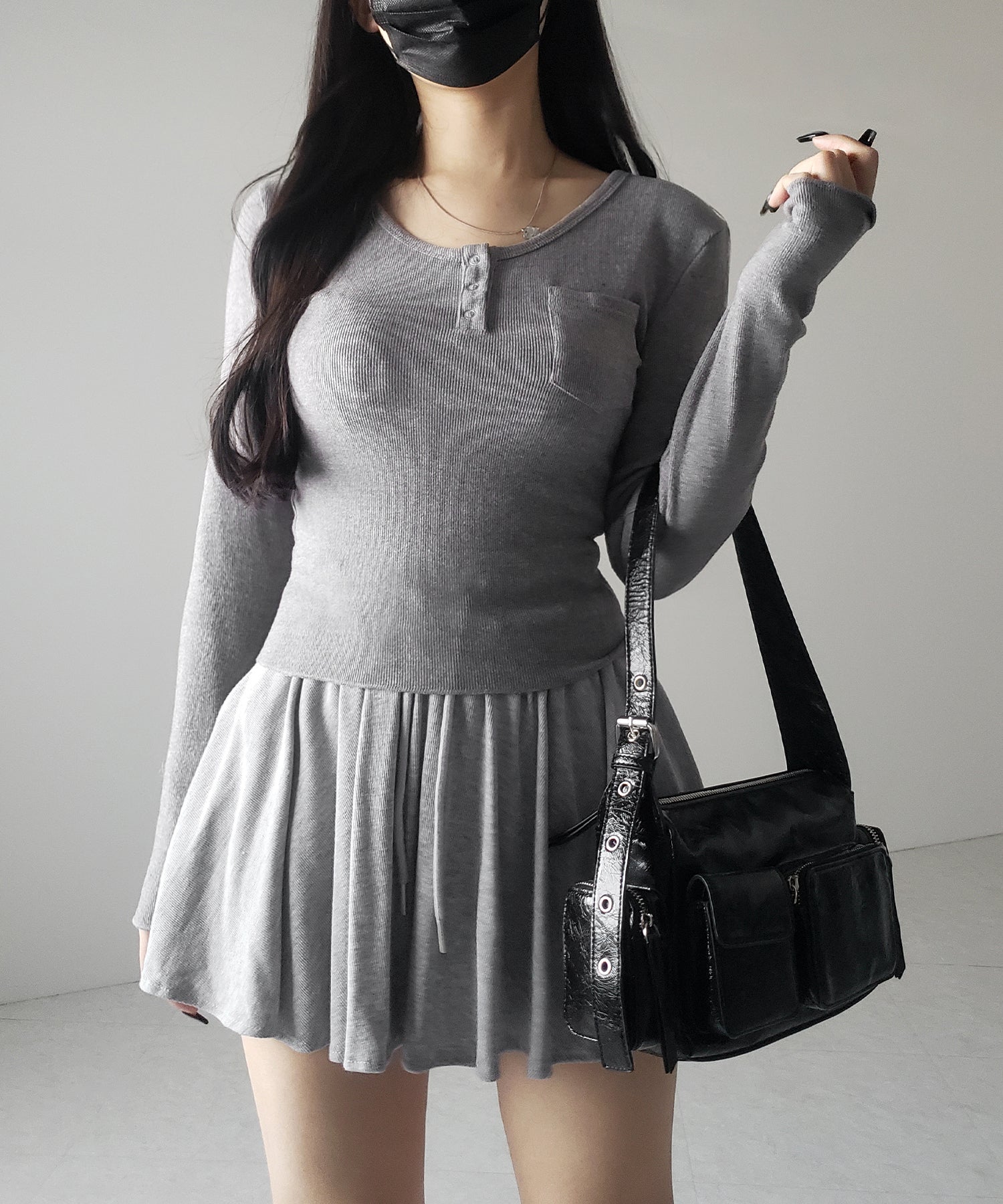 【インナーパンツ裏地付 】ハイウエストカットフレアミニスカート / High waist cut flare mini skirt