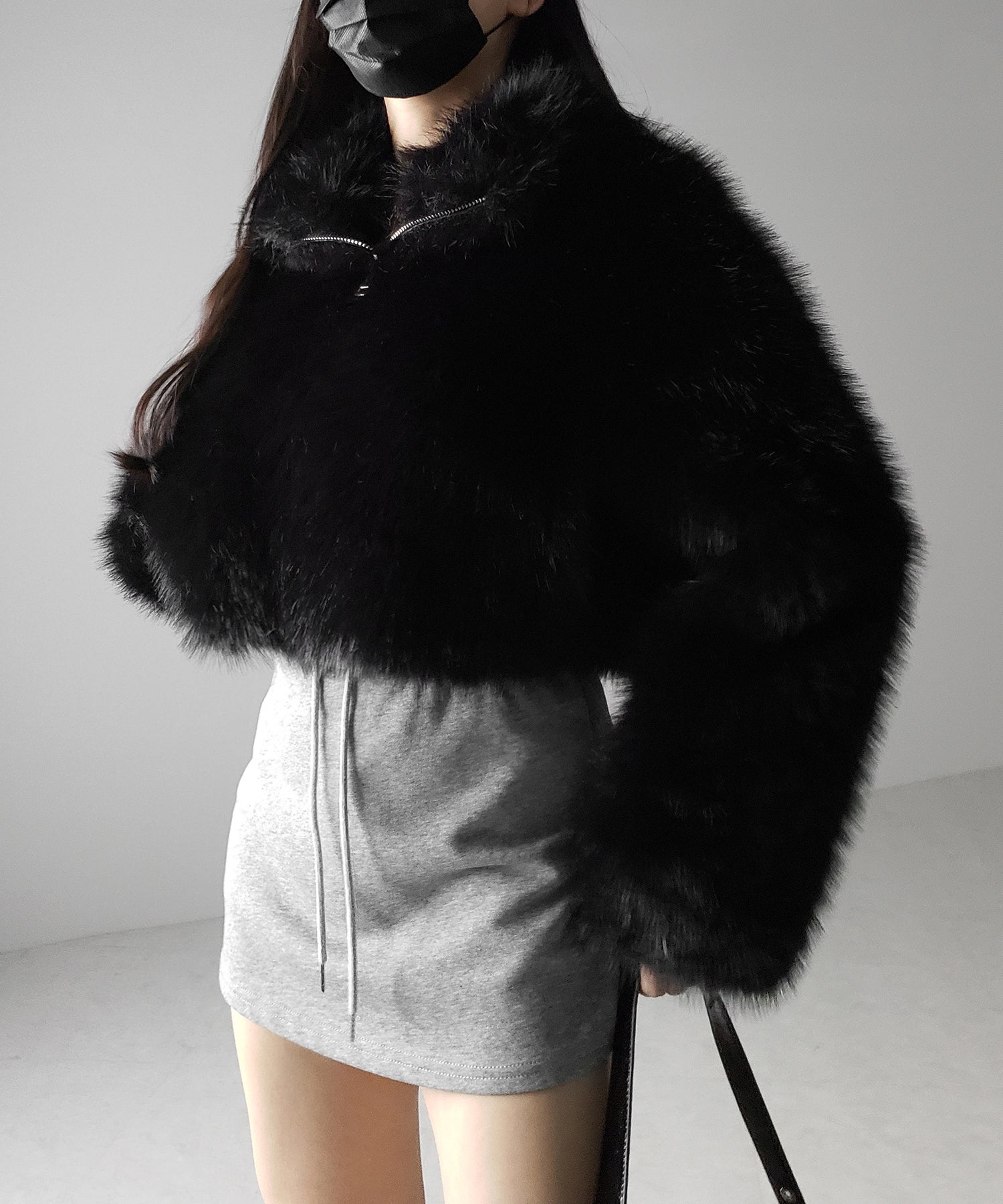 ジップアップスタンドカラーショートフェイクファーコート / zip up stand-collar short fake fur coat