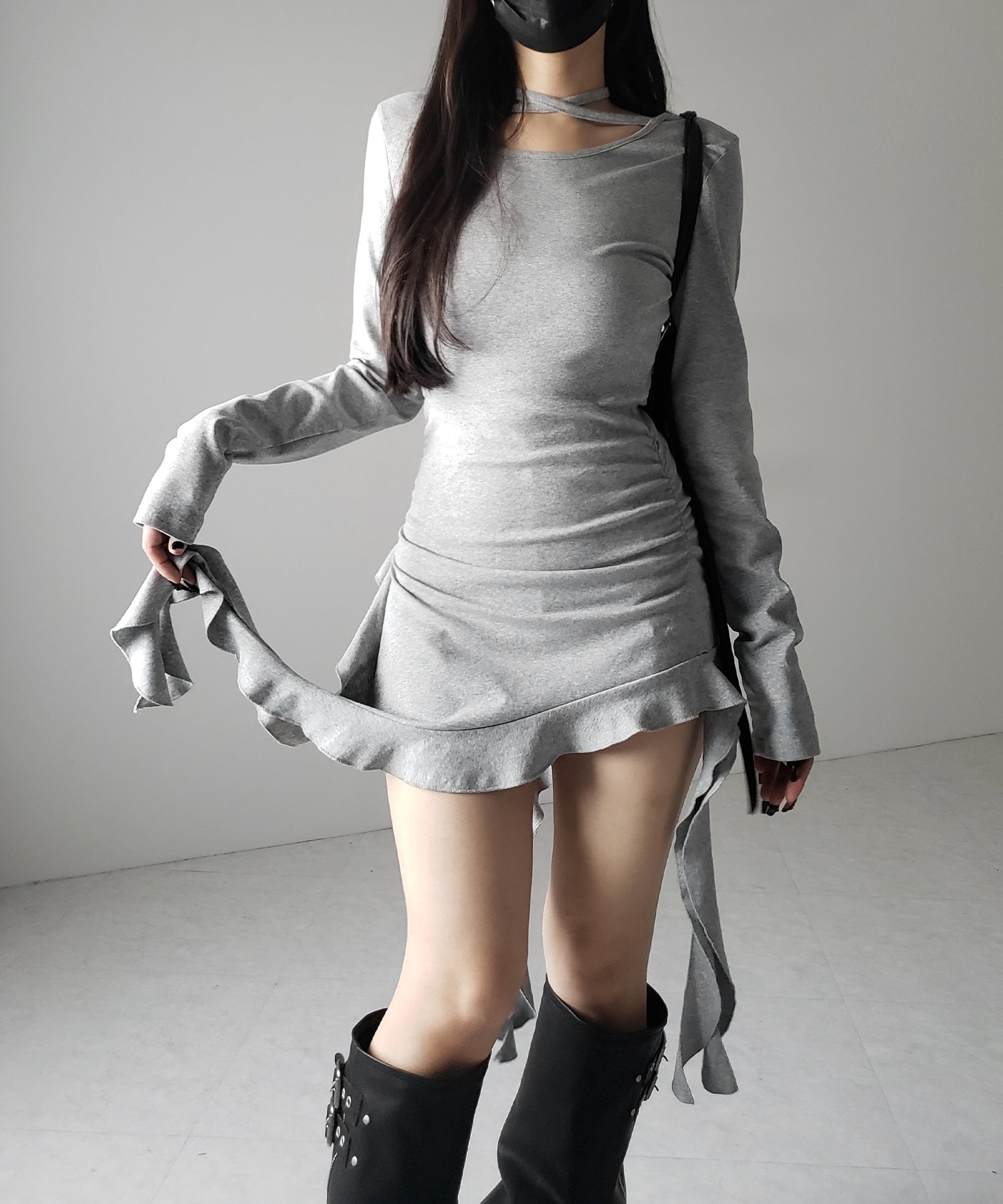 クロスチョーカーアシンメトリーラッフルフリルトップス / cross choker asymmetry ruffle frill tops