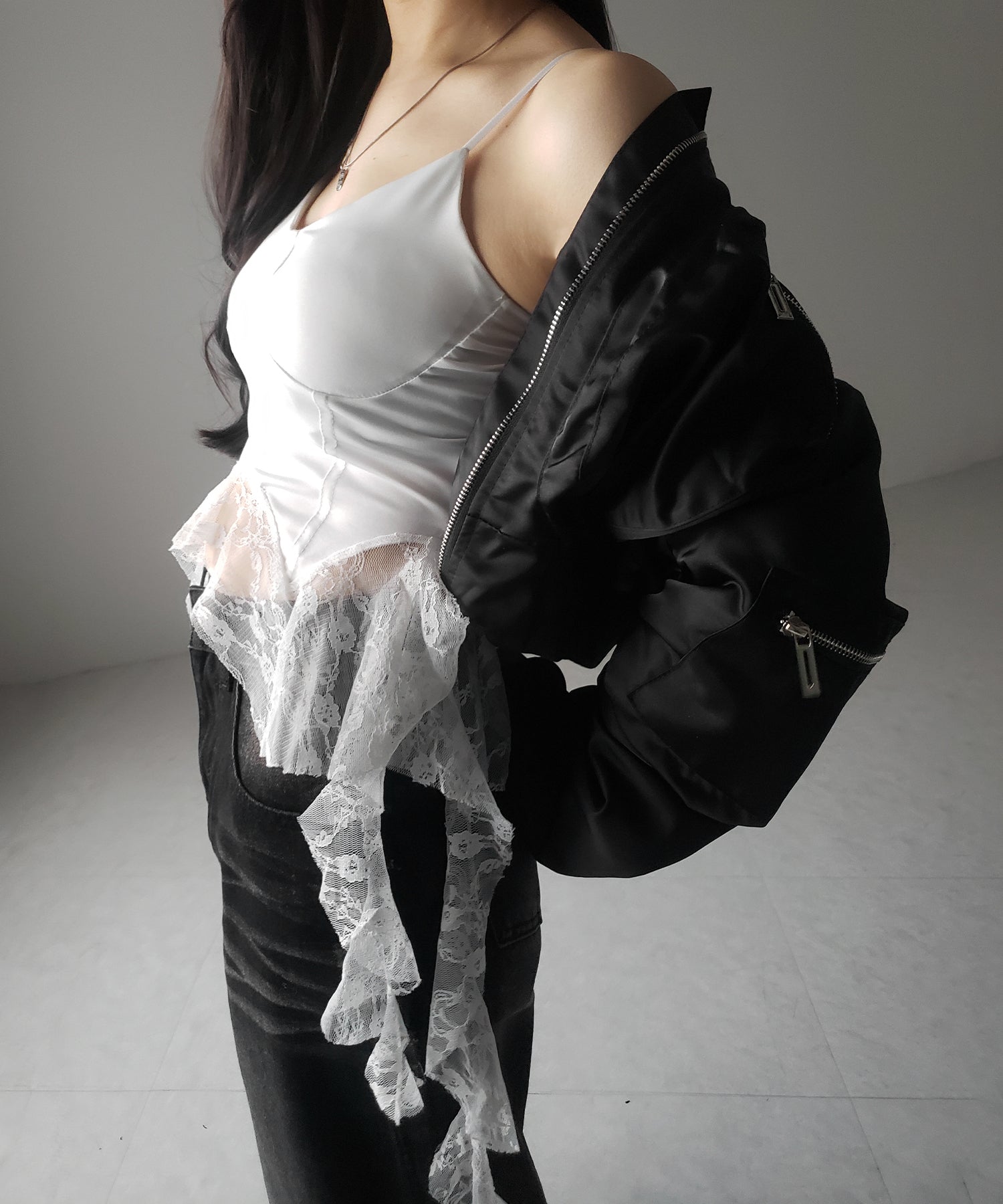 【 2color 】レースフリルレイヤードビスチェキャミソール / lace frill layered bustier camisole
