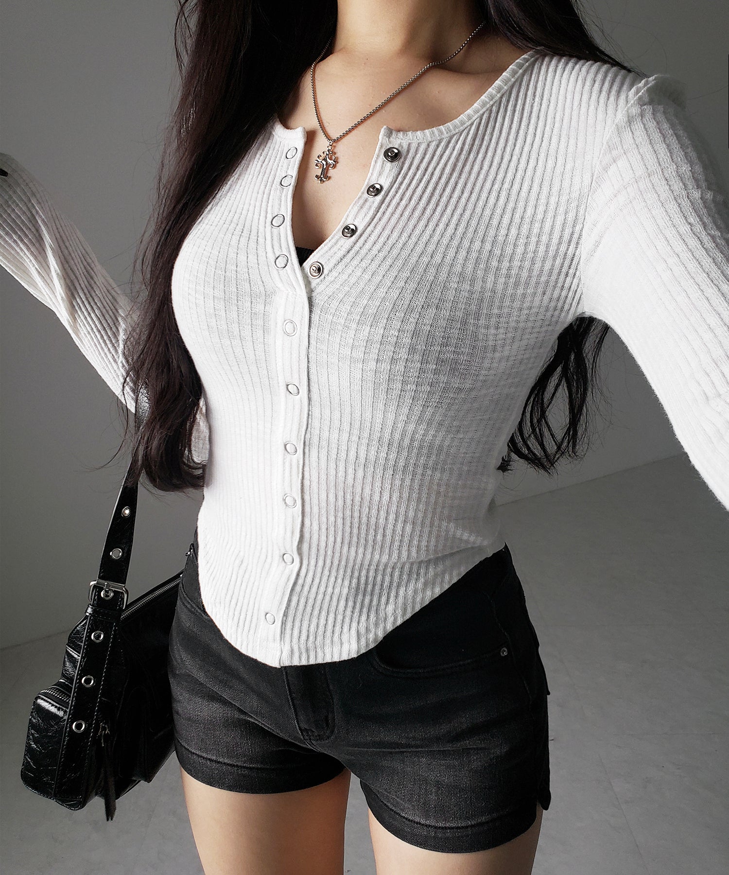 スナップボタンタイトリブカットソートップス / snap button tight ribbed cutsew tops