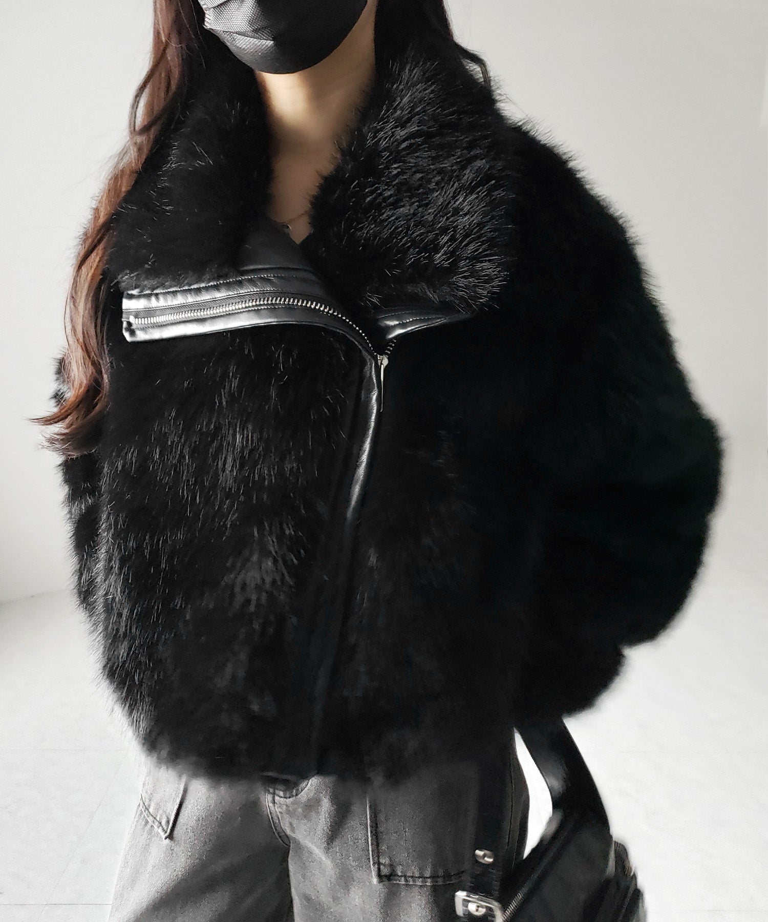 【 2WAY 】ジップアップレザードッキングフェイクファーコート / zip up leather docking fake fur coat