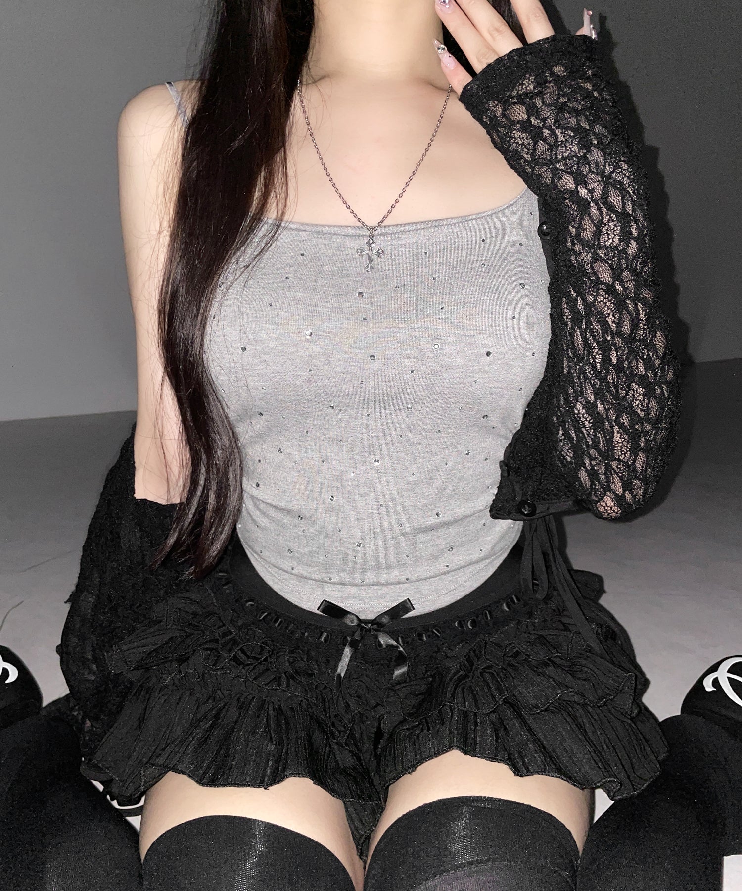 ラインストーンスクエアネックスリムキャミソール / Rhinestone square neck slim camisole