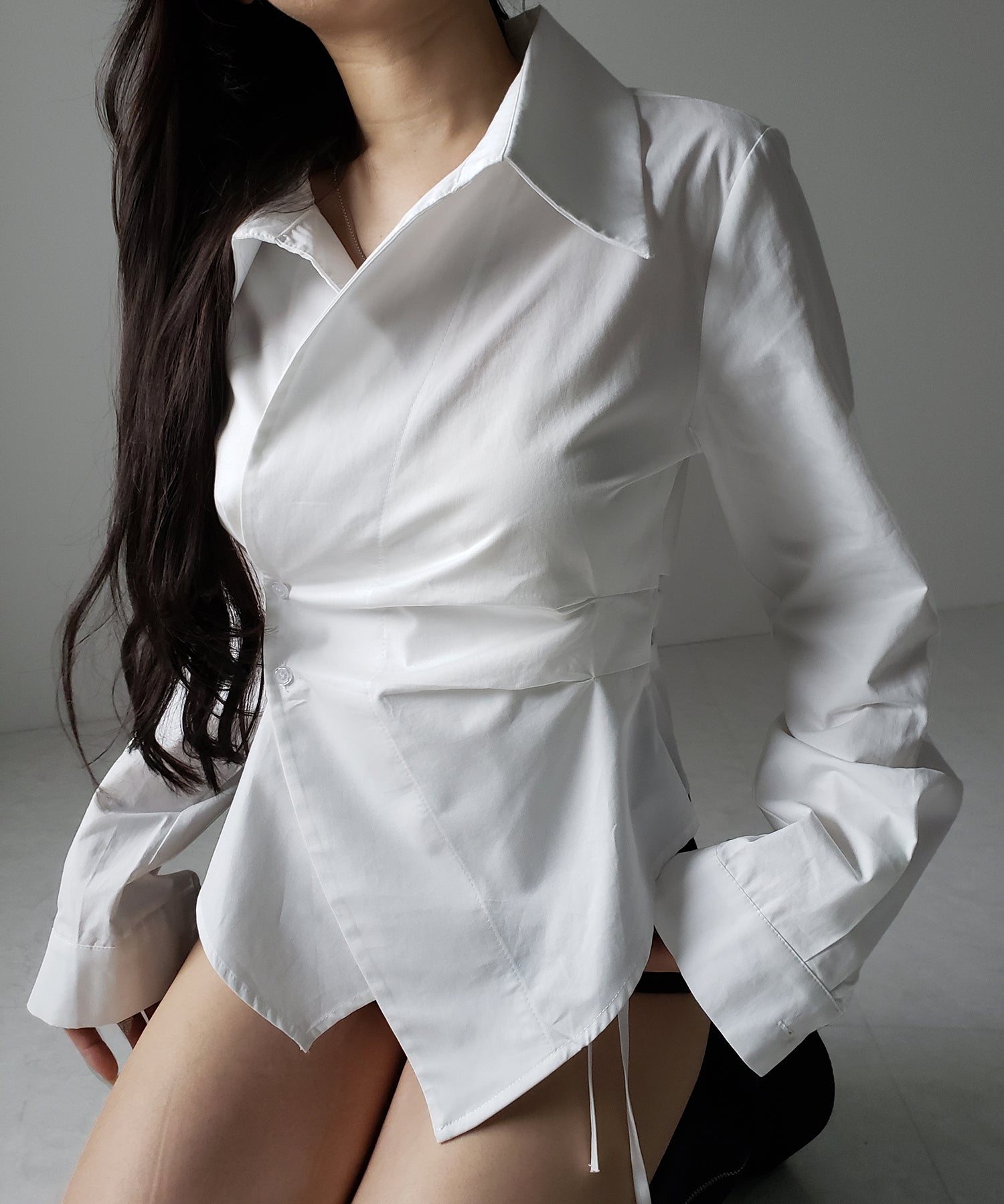 タックレイヤードアシンメトリーミディシャツ / tuck layered asymmetry midi shirts