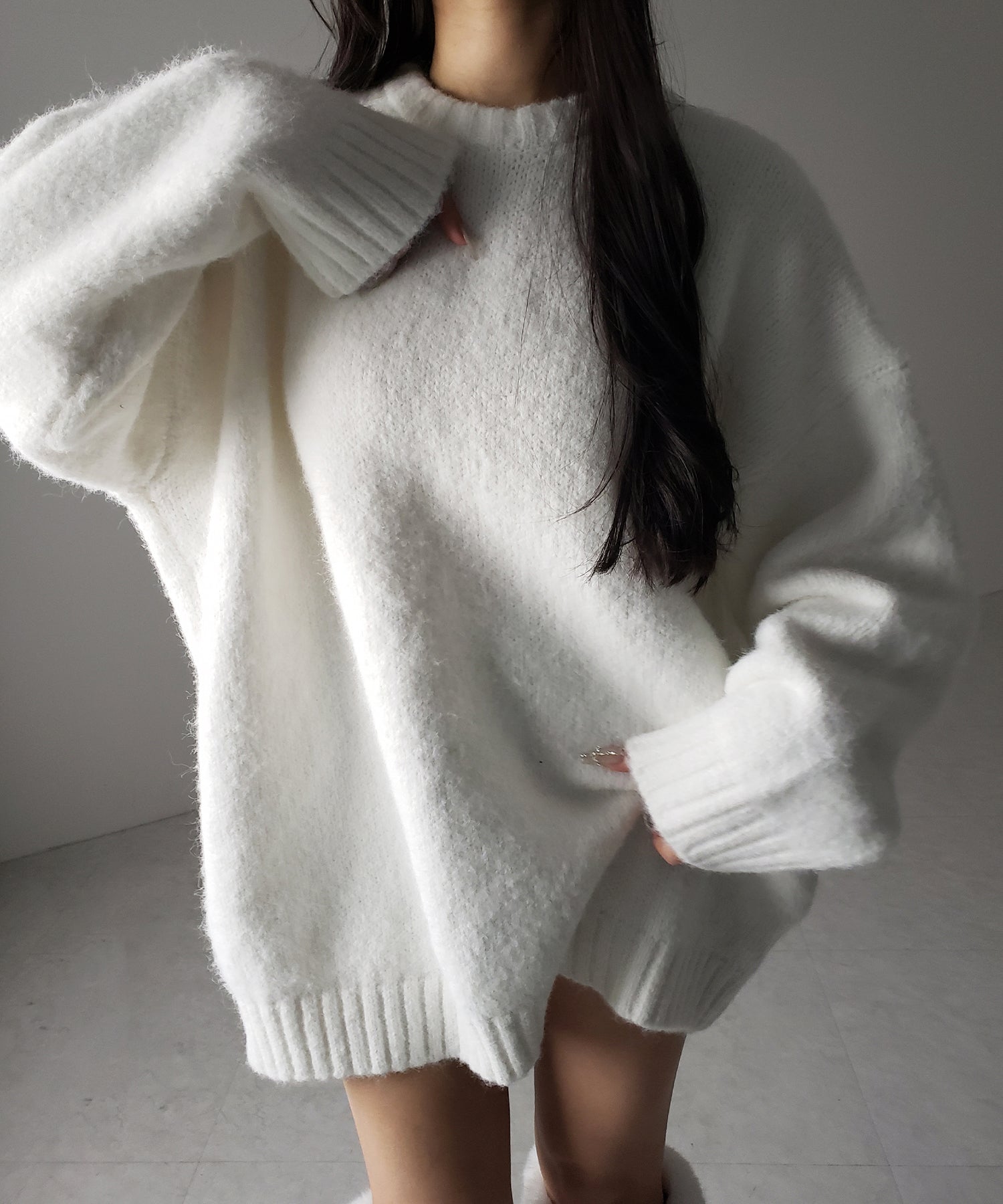 オーバーサイズフラッフィーニットプルオーバー / oversize fluffy knit pullover