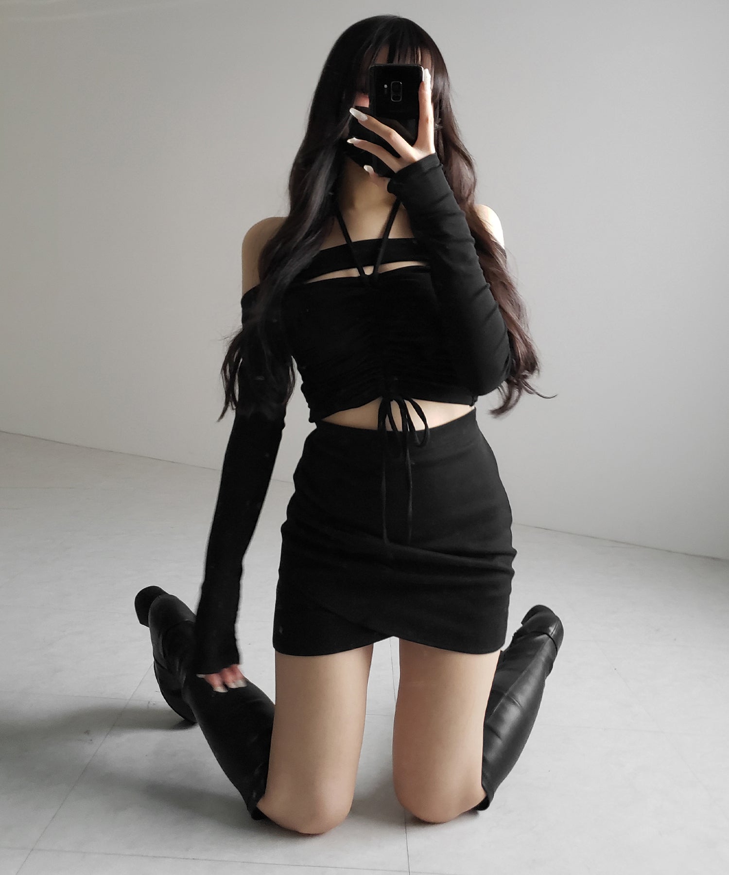 裏起毛カットアウトシャーリングぴちカットソートップス / urakimo cutout shirring pichi cutsew tops