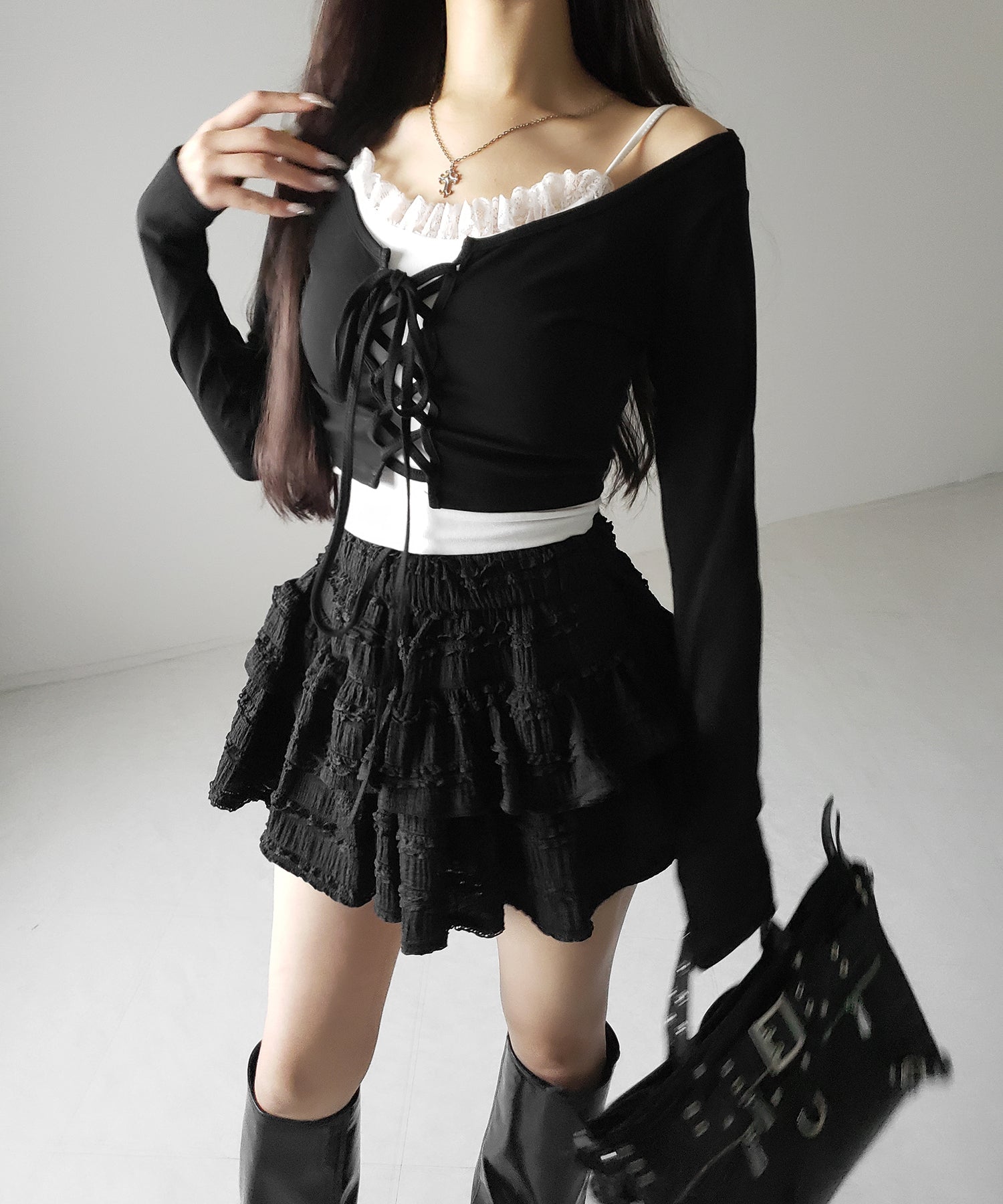 【 新色ピンクが追加!/2点セット 】レースアップリボンショートトップス + レースキャミ SET / lace up ribbon short tops + lace cami SET