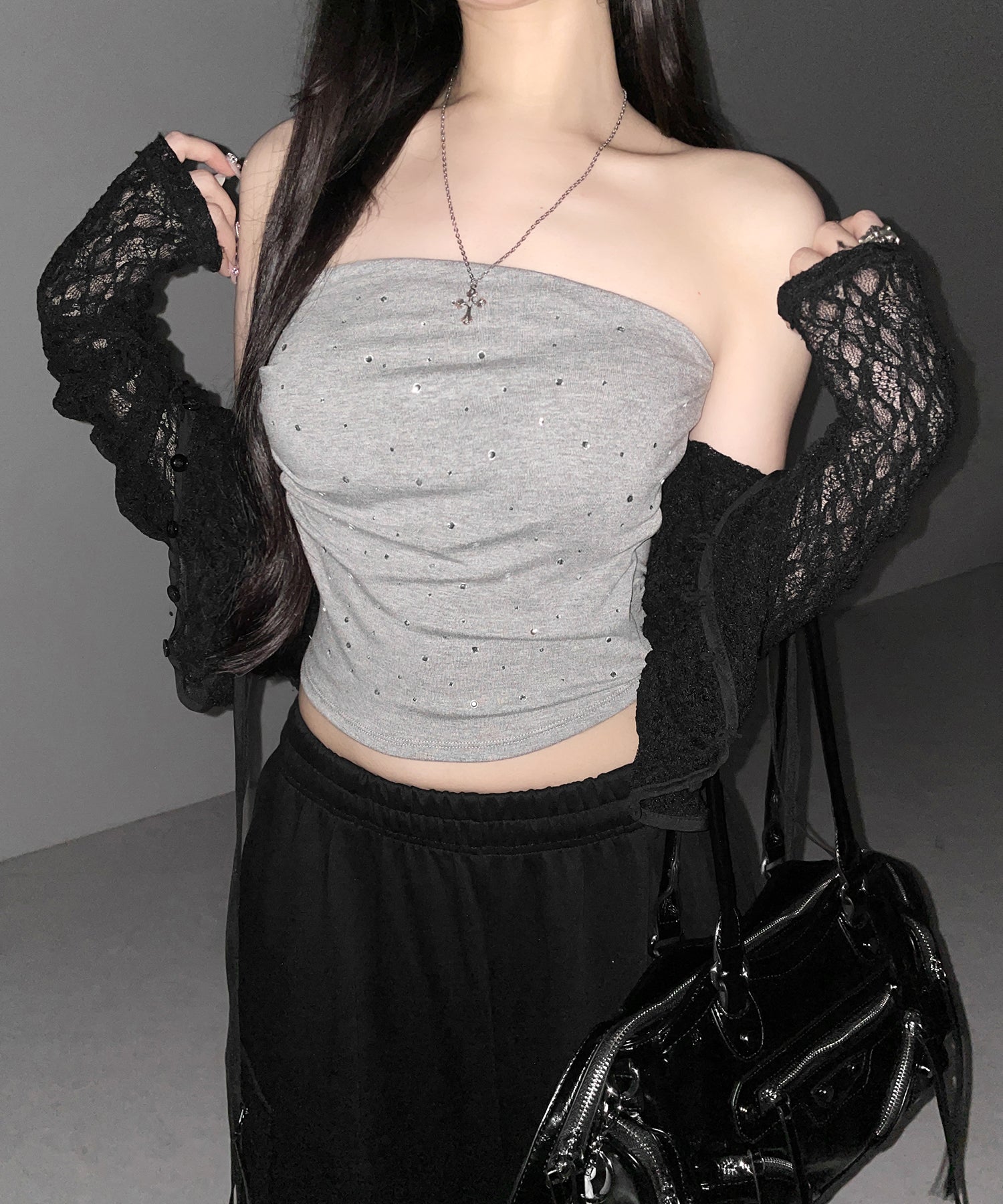 ラインストーンスリムフィットベアトップ / Rhinestone slim fit bare top