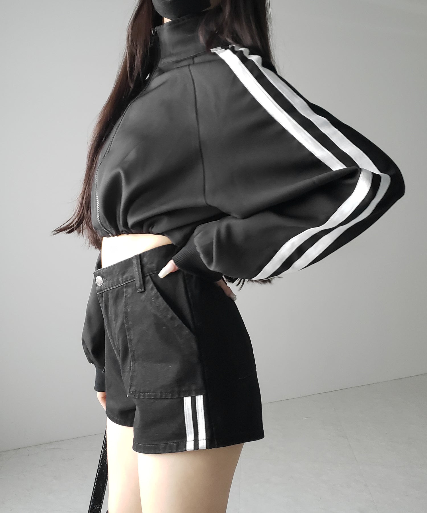 【 2color 】サイドラインハイウエストデニムショートパンツ / sideline highwaist denim short pants
