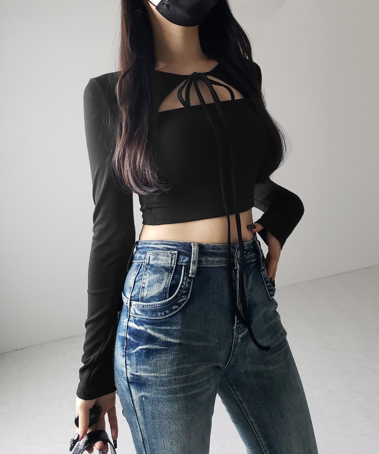 【 2WAY / 裏起毛 】フロントリボンカットアウトドッキングショートトップス / front ribbon cutout docking short tops