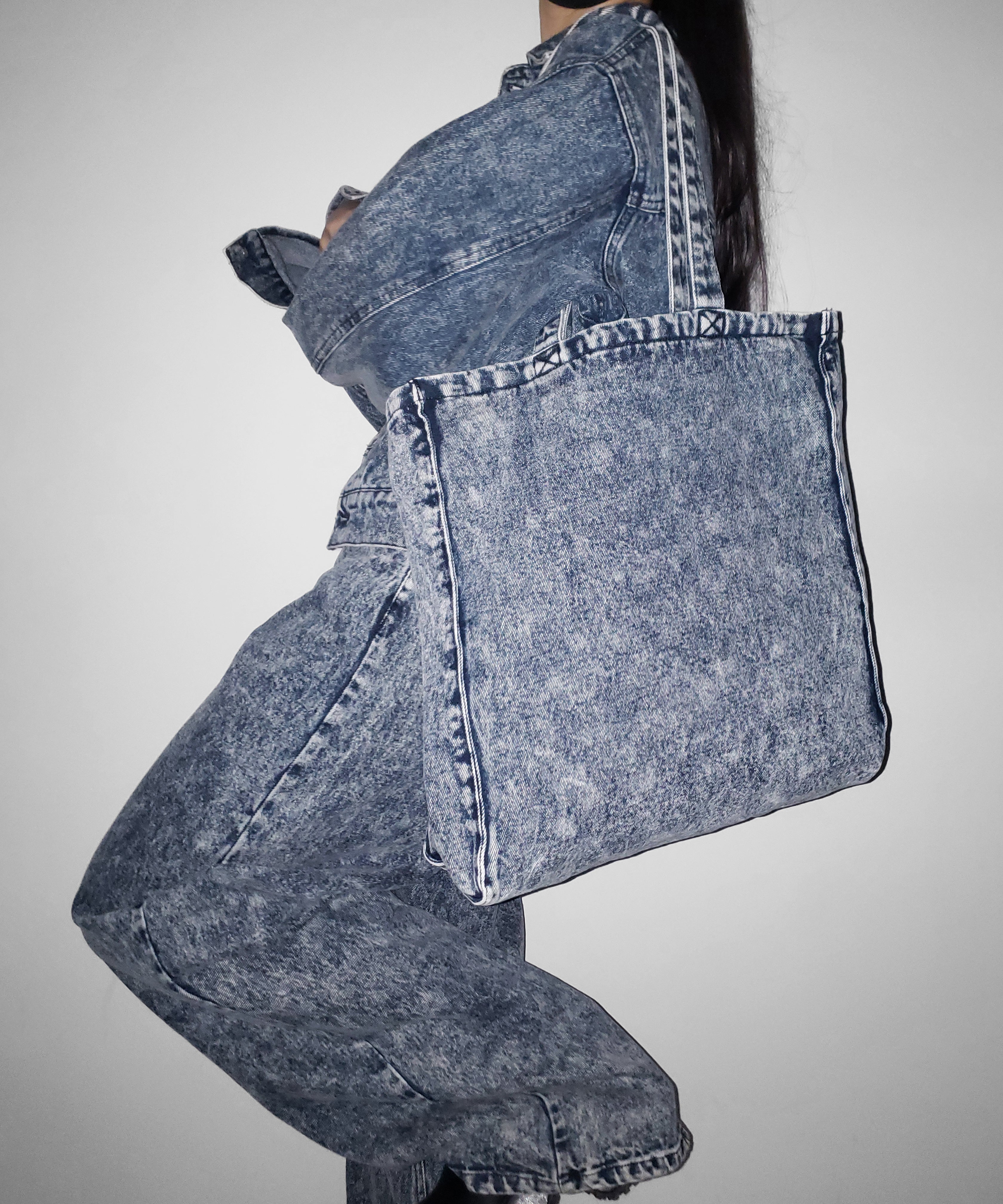 【 2color 】ヴィンテージケミカルブリーチビッグスクエアデニムトートバッグ / vintage chemical bleach big square denim tote bag
