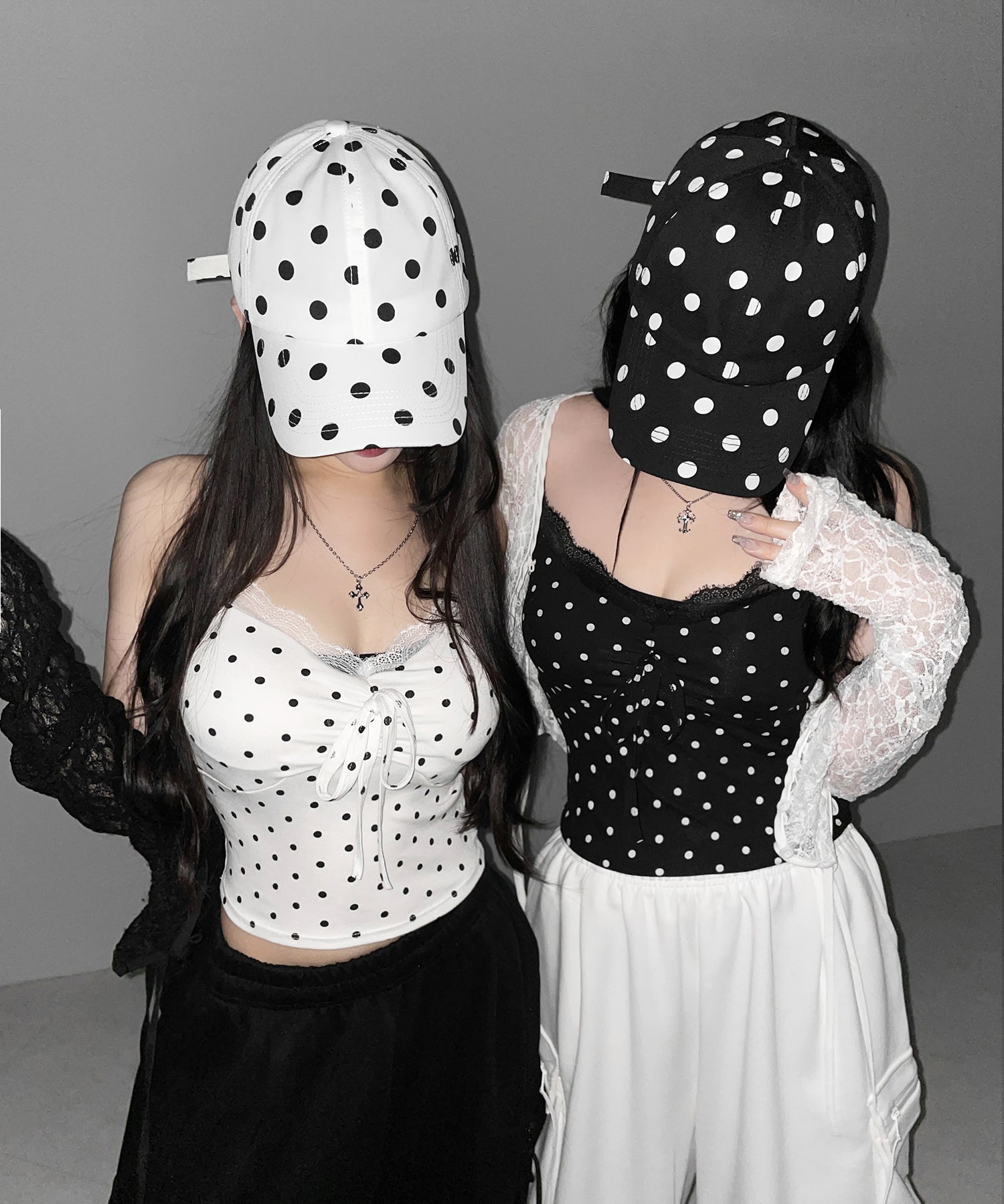 ドットレースフロントリボンキャミソール / Dot lace front ribbon camisole