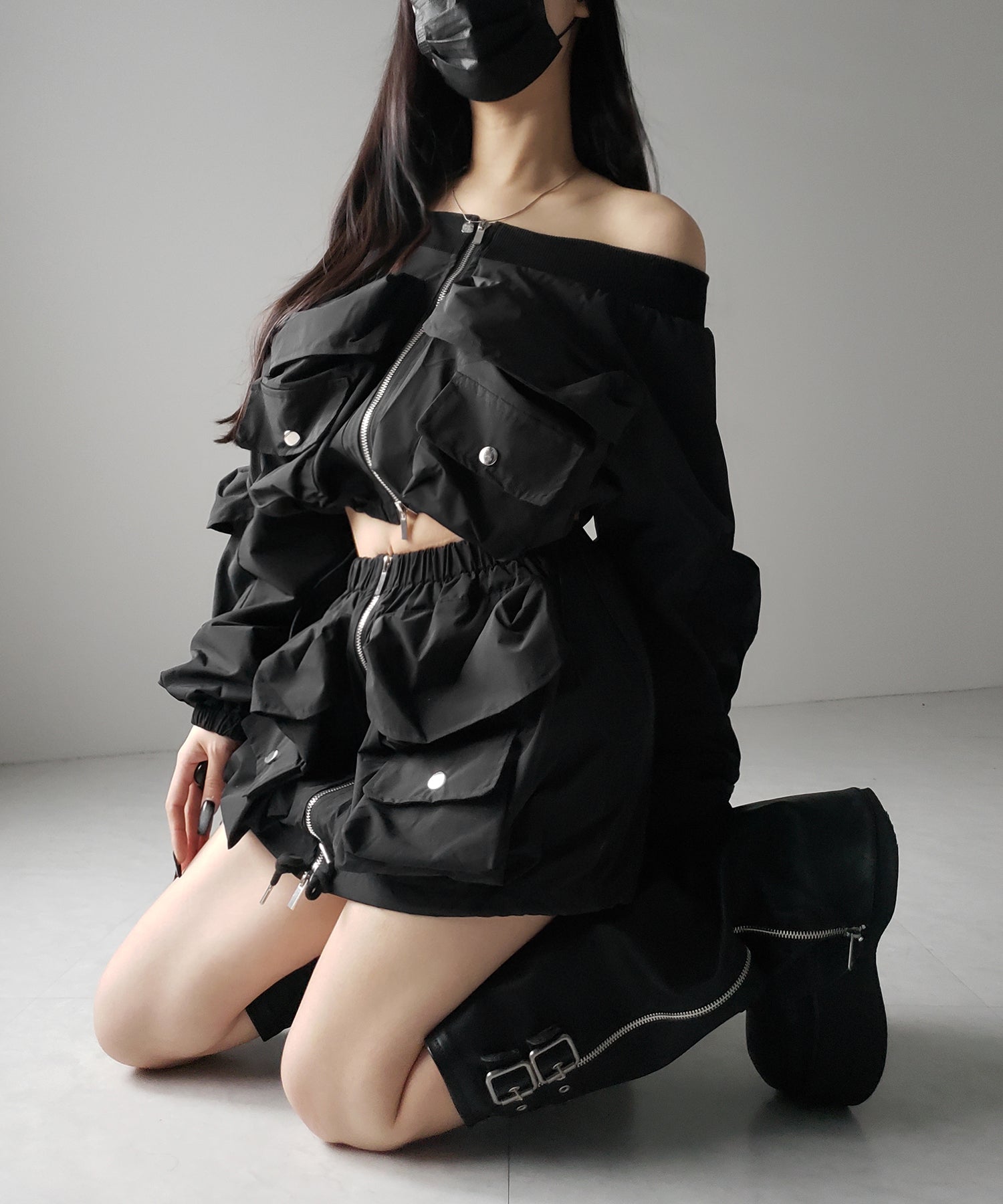 【 セットアップ 】アウトポケットオフショルカーゴブルゾン & ダブルジップカーゴミニスカート SET / out pocket off shoulder cargo blouson & double zip cargo mini skirt SET