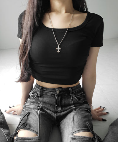 スクエアネックショートスリム半袖Tシャツ / square neck short slim sleeve T-shirt