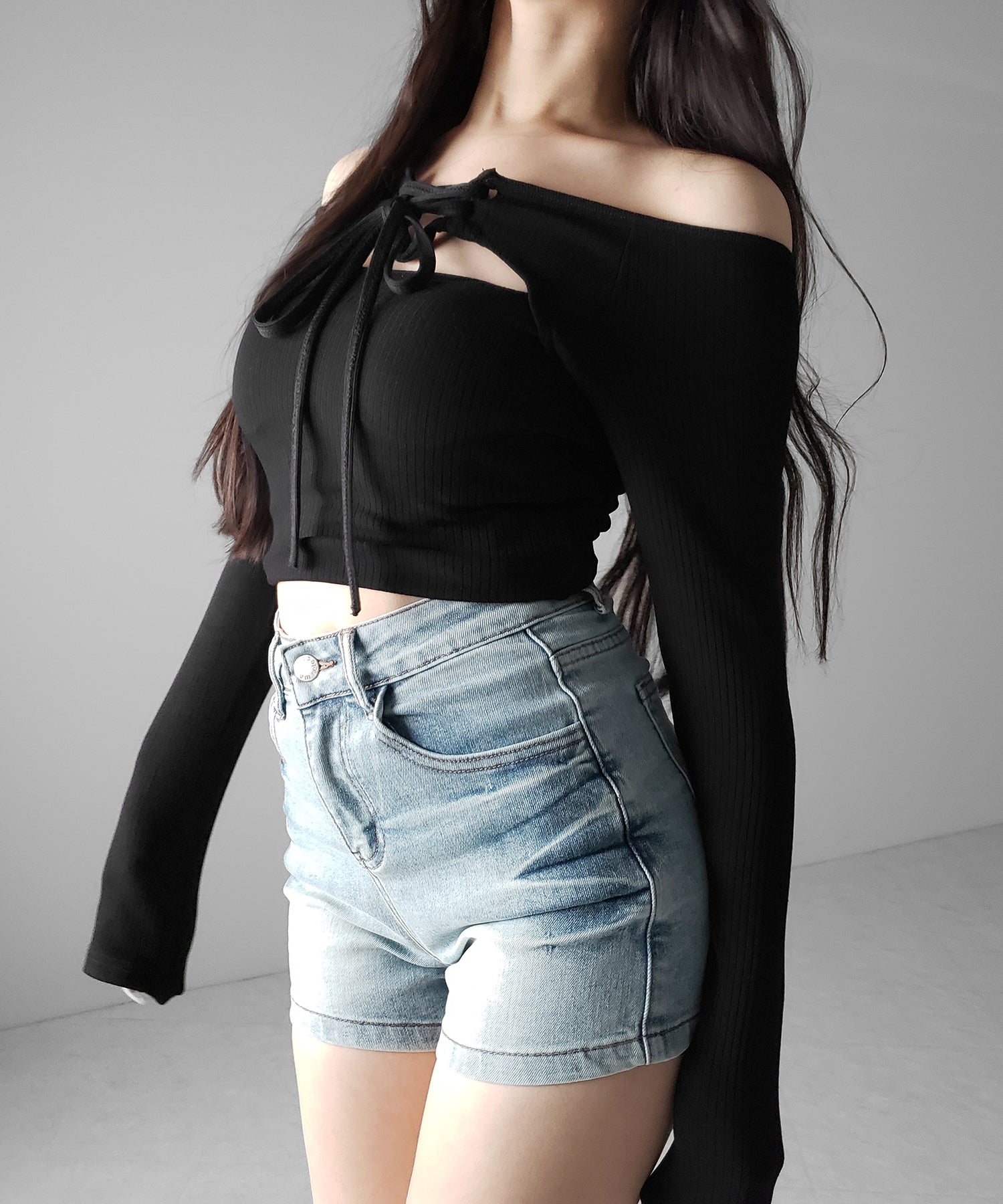 ハイウエストタイトデニムショートパンツ / high waist tight short pants