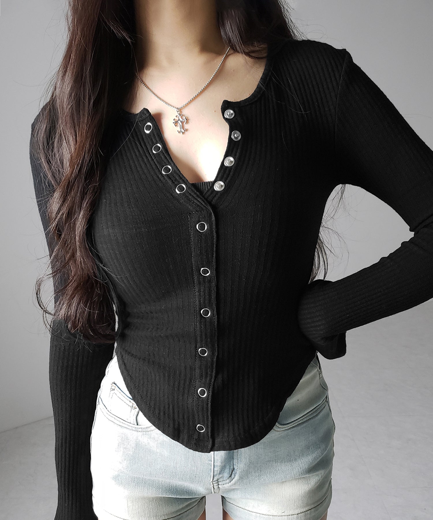 スナップボタンタイトリブカットソートップス / snap button tight ribbed cutsew tops