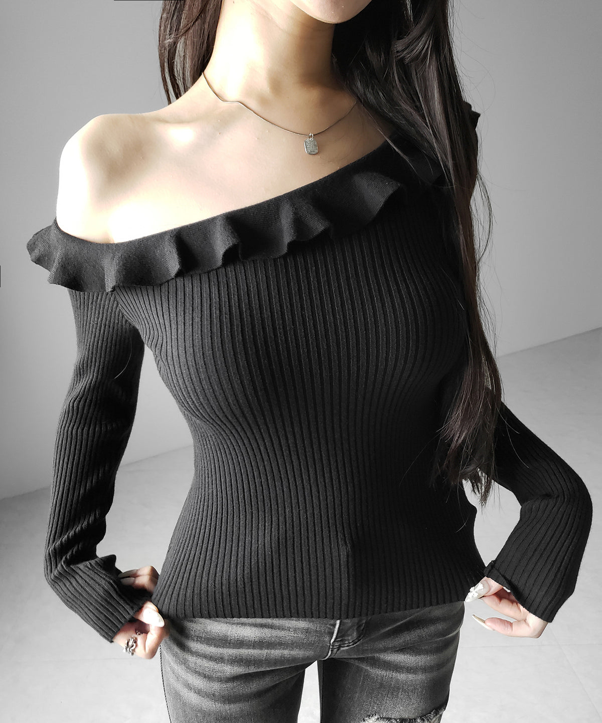 ワンショルフリルタイトリブニットトップス / one-shoulder frill tight rib knit tops