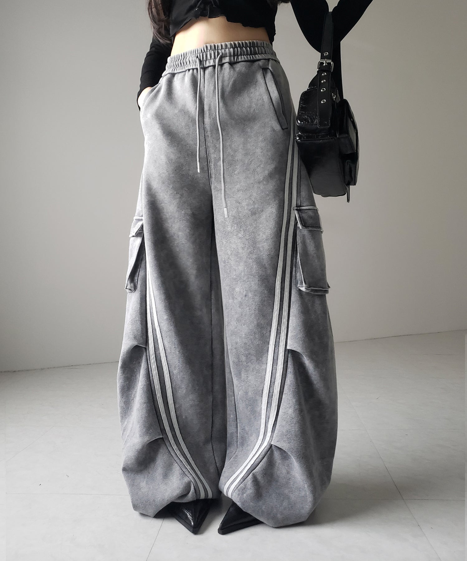 【 裾絞り可能2WAY 】ピグメントヴィンテージサイドラインタックワイドスウェットパンツ / pigment vintage sideline tuck wide sweatpants