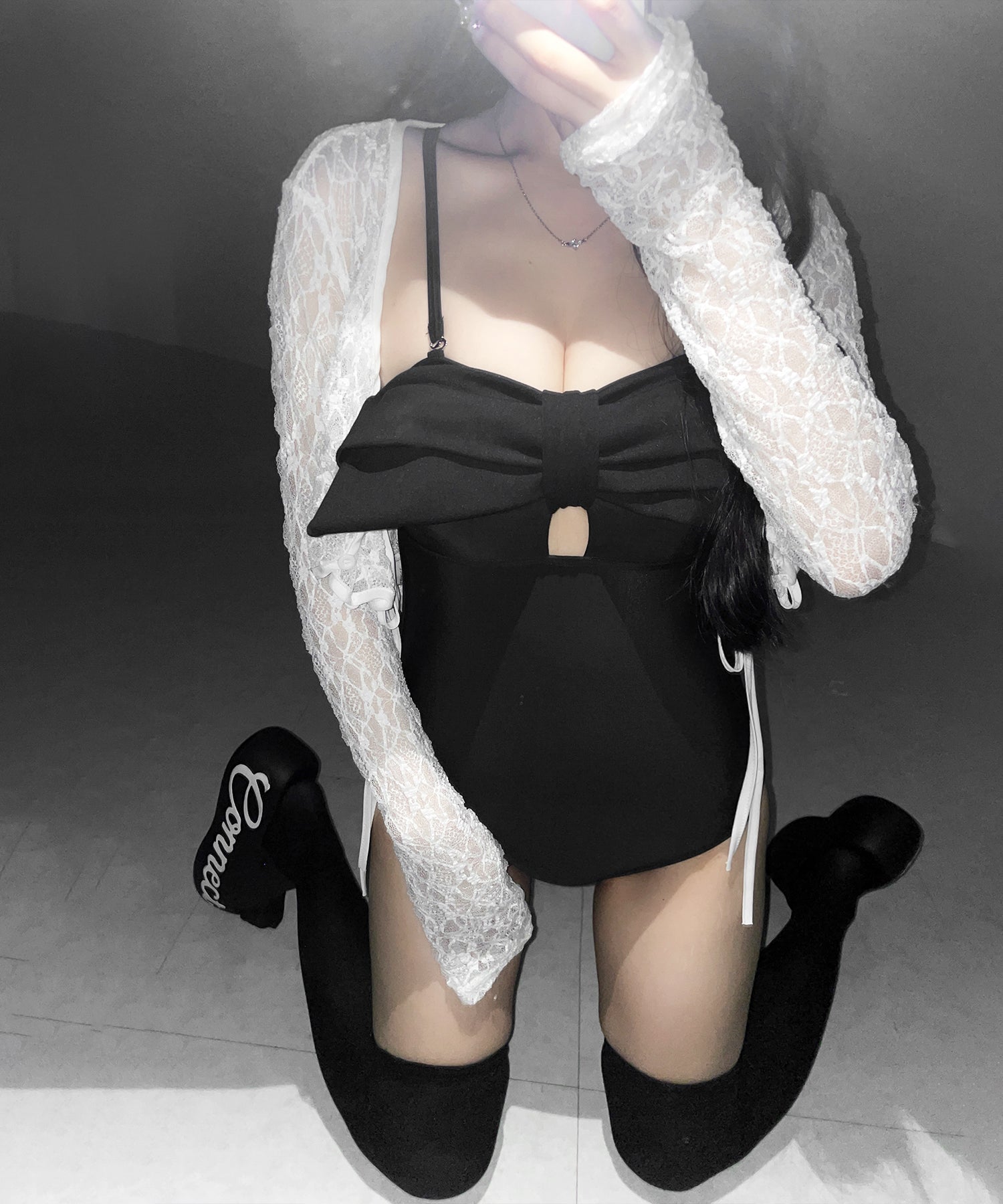 【 レディース水着 】フロントリボンカットアウトワンピース水着 / front ribbon cutout onepiece swimwear