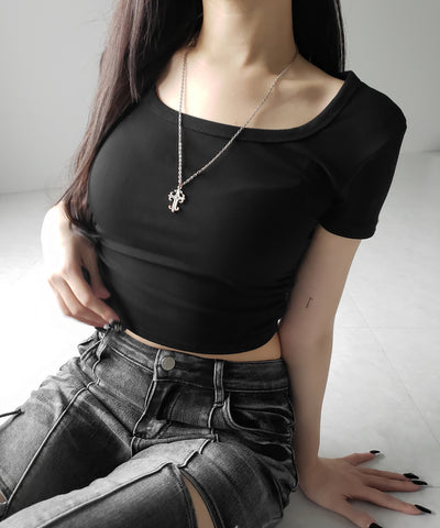 スクエアネックショートスリム半袖Tシャツ / square neck short slim sleeve T-shirt