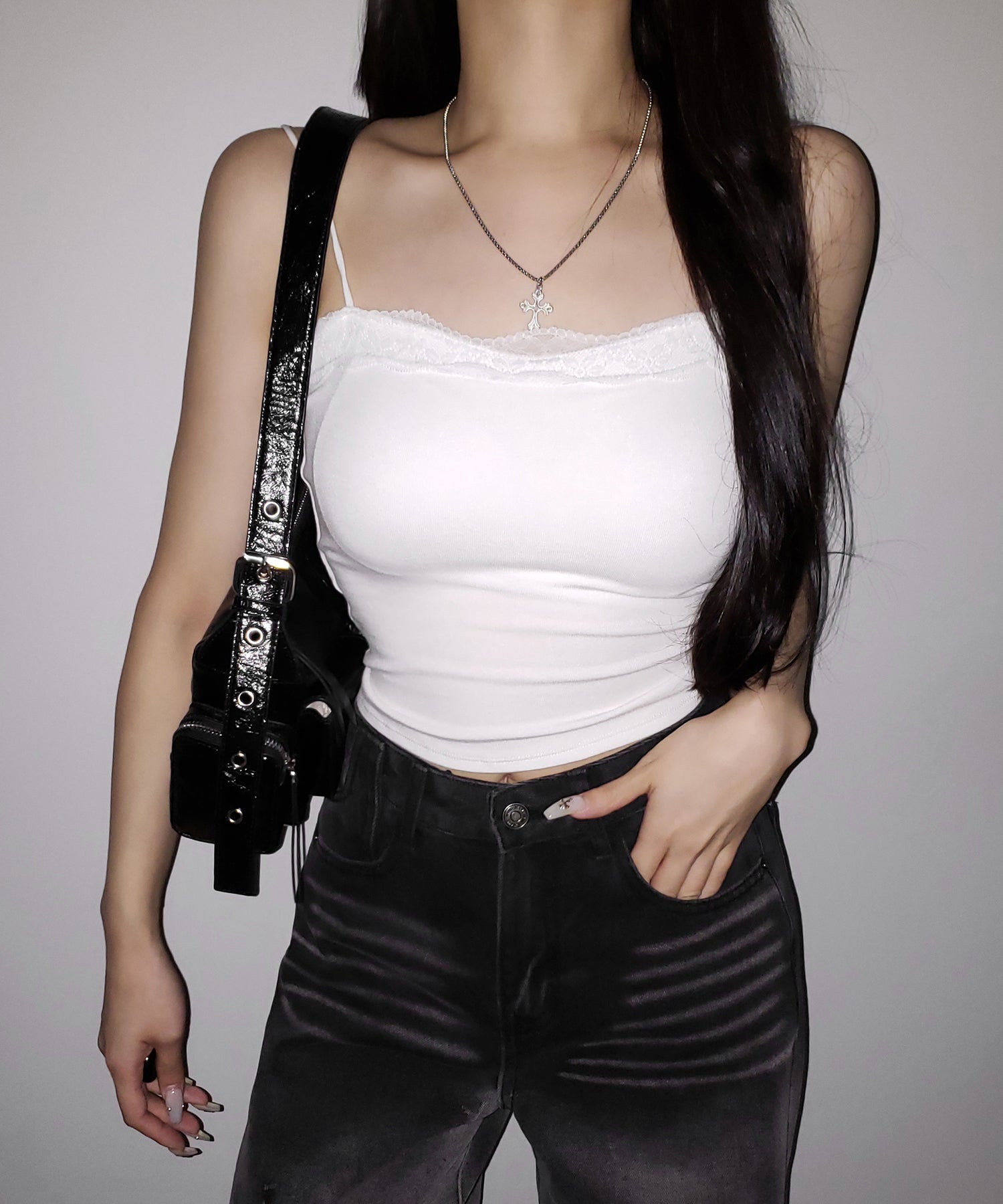 【 3color 】レース切替スクエアクロップドキャミソール / Lace switched square cropped camisole