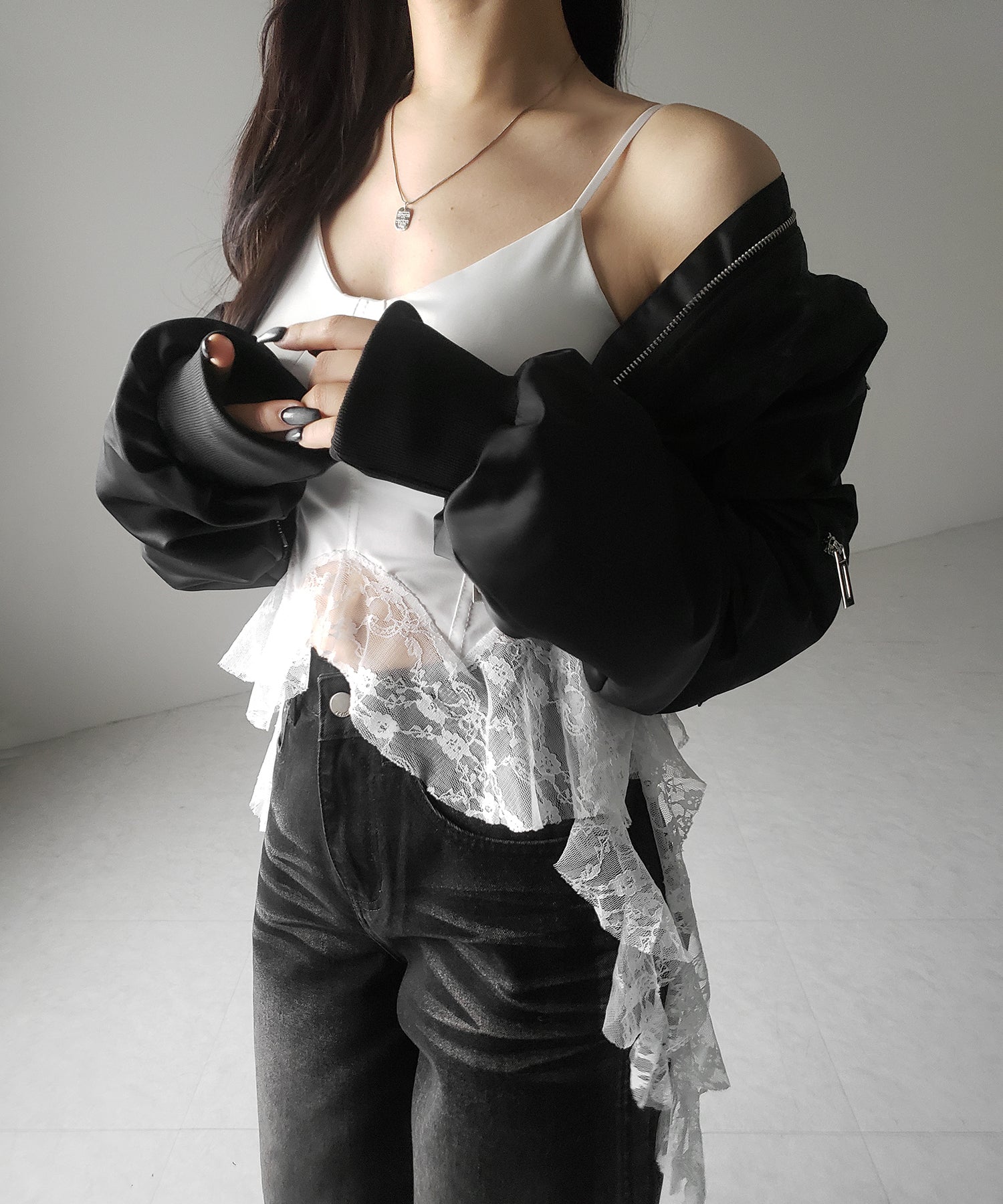 【 2color 】レースフリルレイヤードビスチェキャミソール / lace frill layered bustier camisole