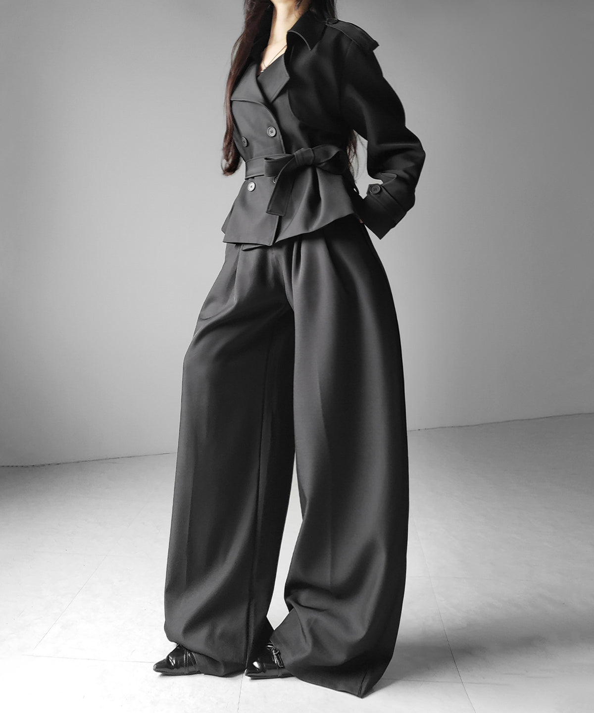 【 上下セットアップ 】ウエストマークショートトレンチコート + タックワイドスラックスパンツ SETUP / Waist-mark short trench coat + tuck wide slacks pants
