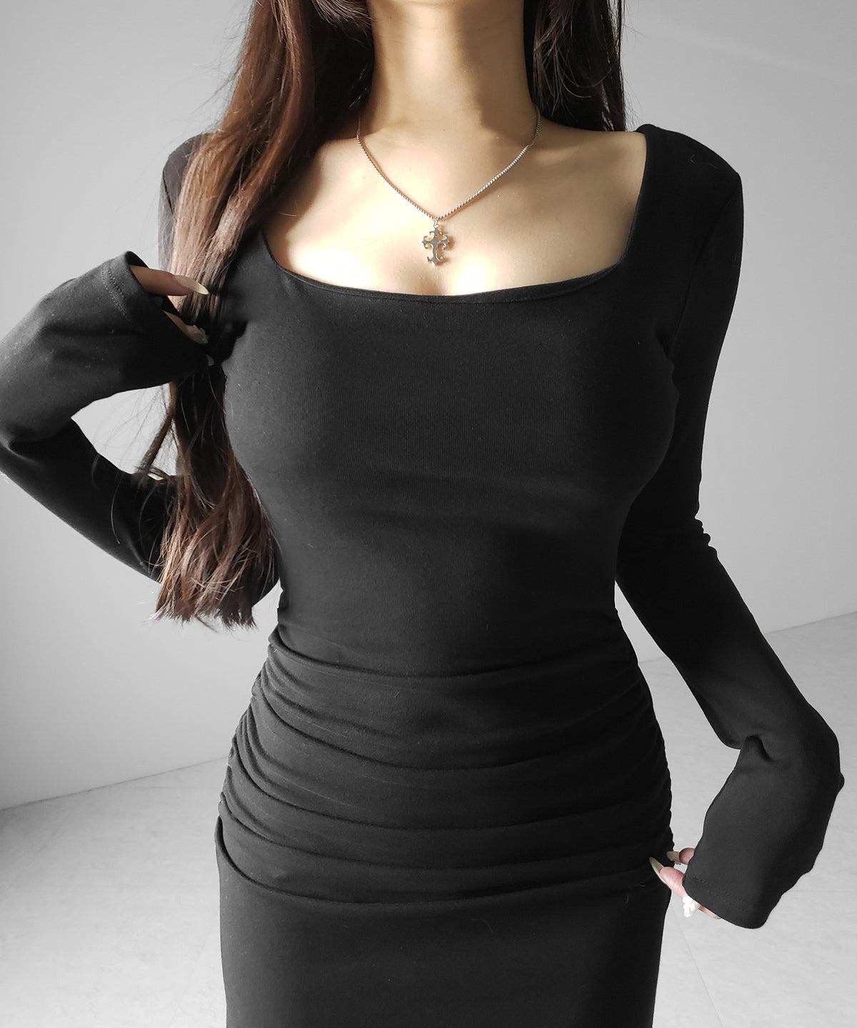 スクエアネックシャーリングマーメイド長袖ロングタイトワンピ / Square neck shirring mermaid long-sleeved long tight onepiece