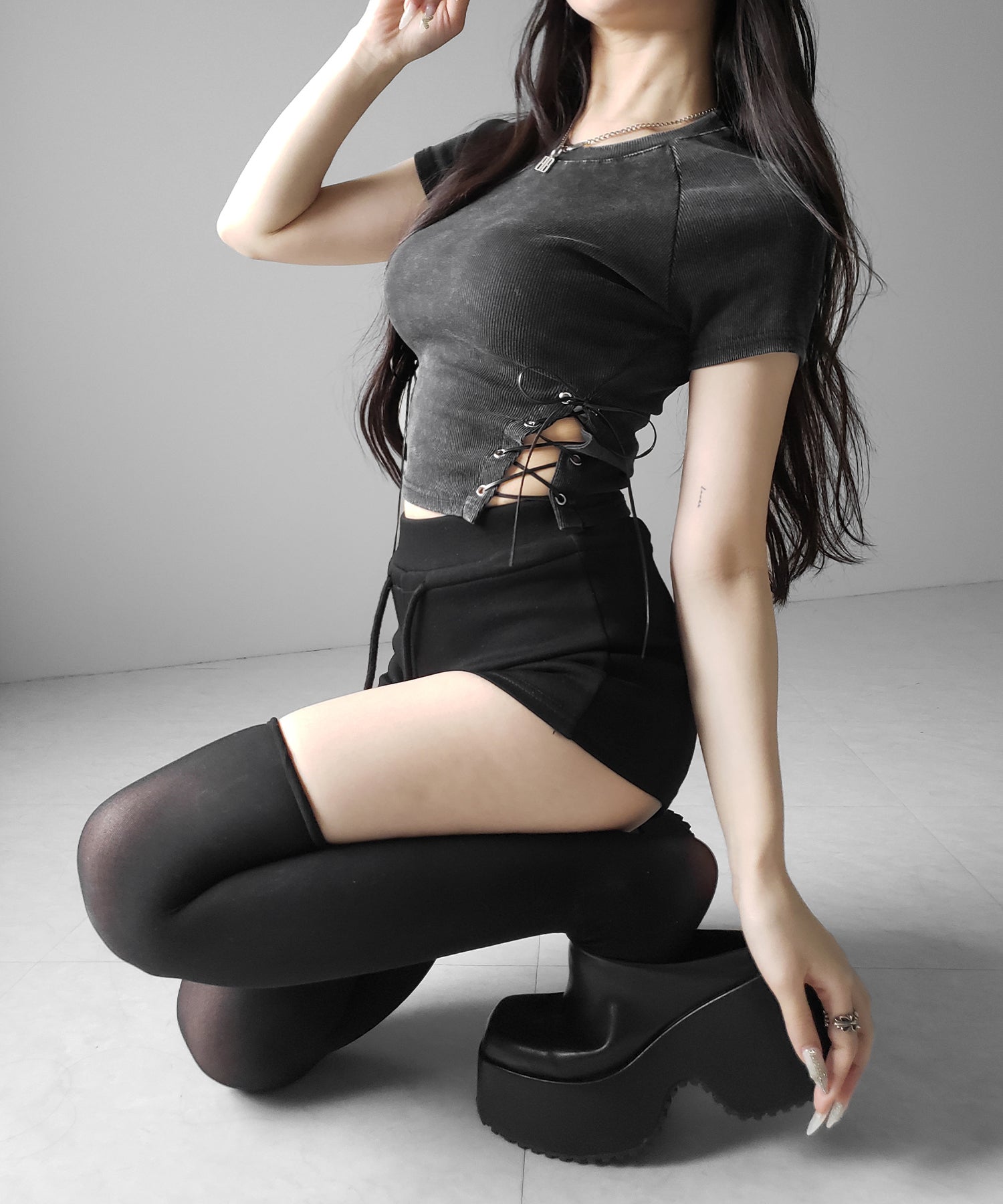 ヴィンテージサイドレースアップカットアウト半袖ショートTシャツ / vintage side lace up cutout short short sleeve T-shirts